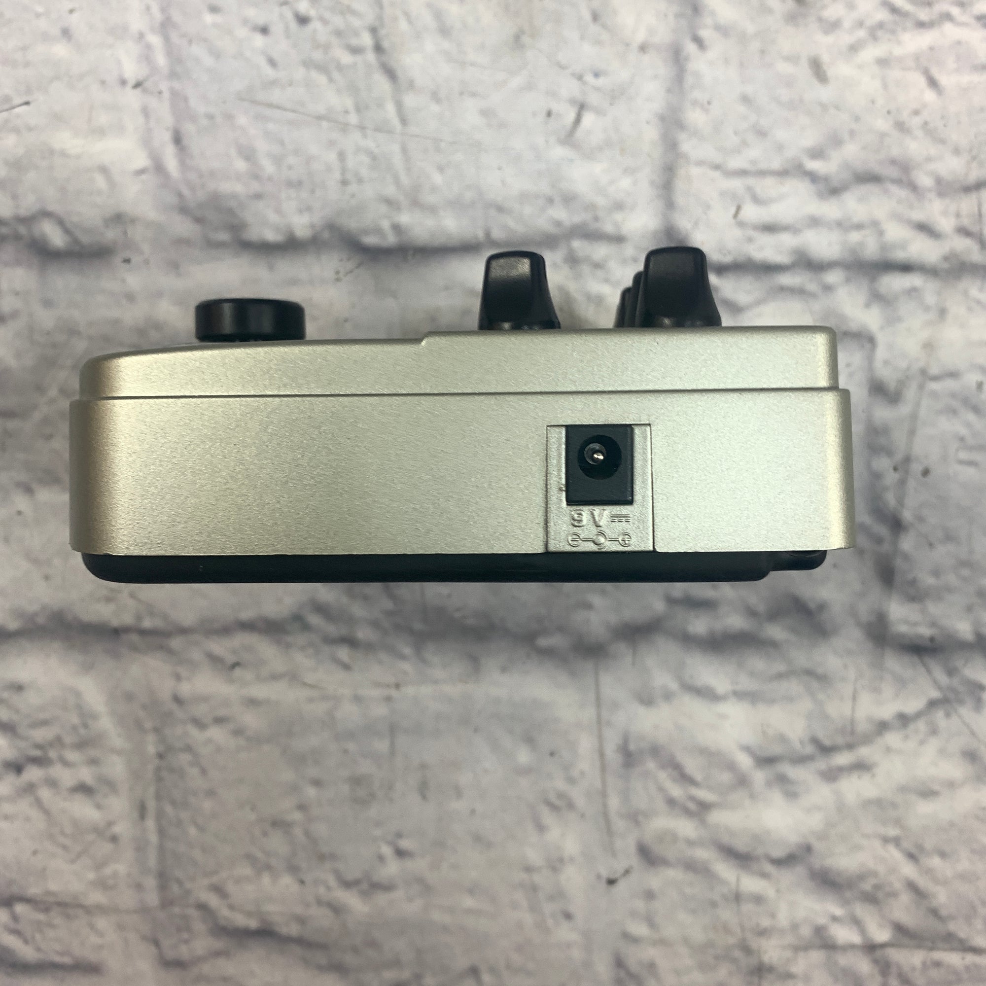 BehringerBDI21 V-Tone Bass Driver DI Pedal
