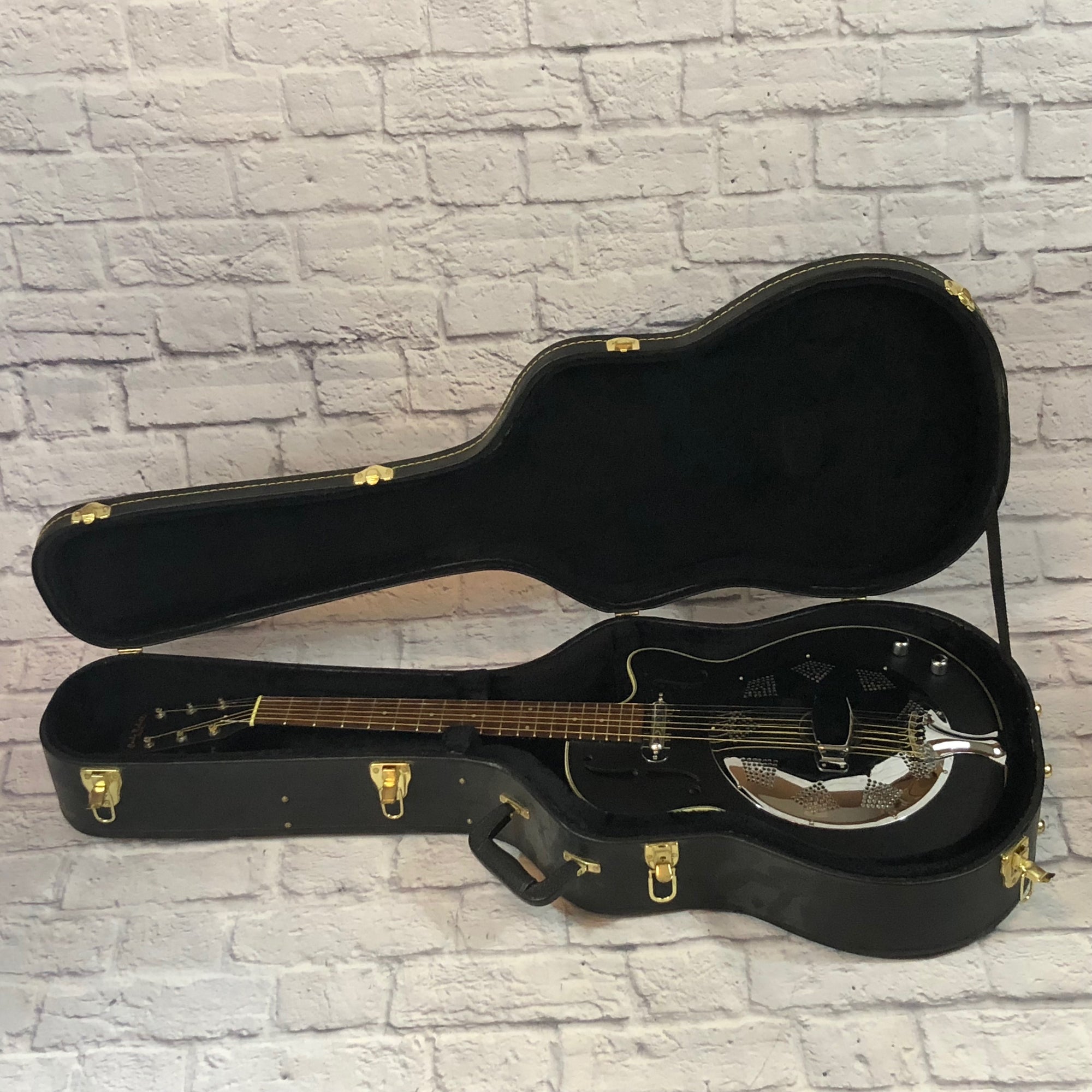 ** Aria Pro II RSB Series 4 String Bass Black