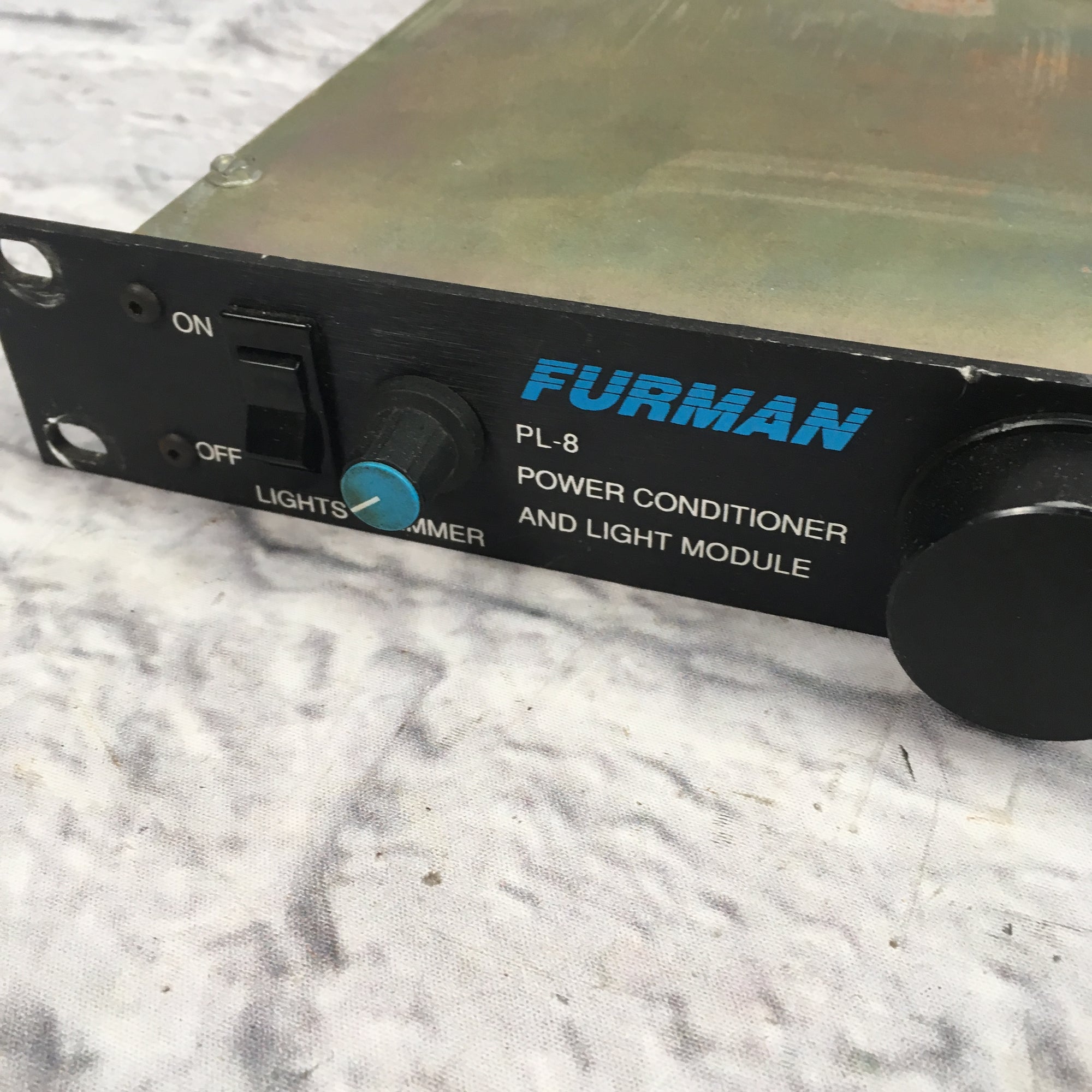 Furman PL-8 Power Conditioner