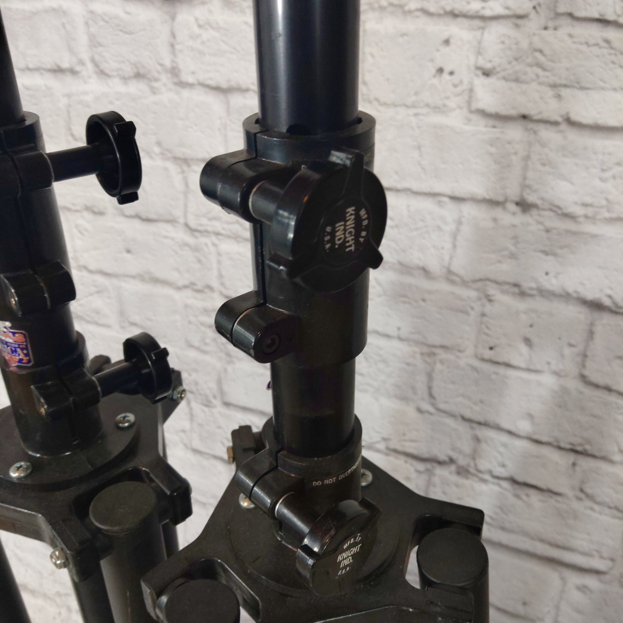Knight Ind Single Black Speaker Stand Pair