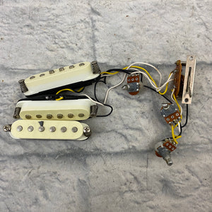 Unknown Single Coil Pickup Set (Pre-Wired)