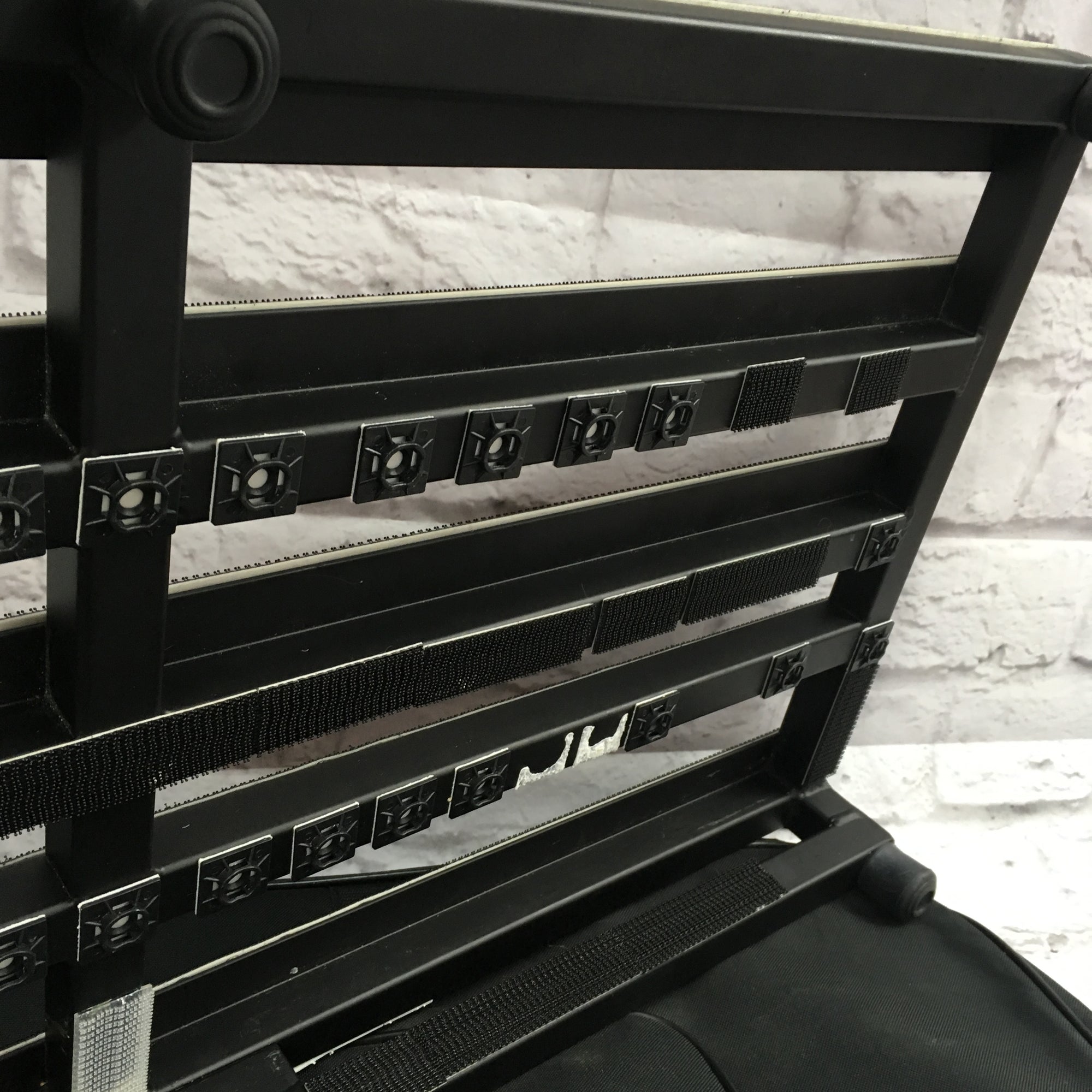 pedaltrain pedal riser Pedaltrain Classic 36x16 Pedal Board with Bag and pedal risers