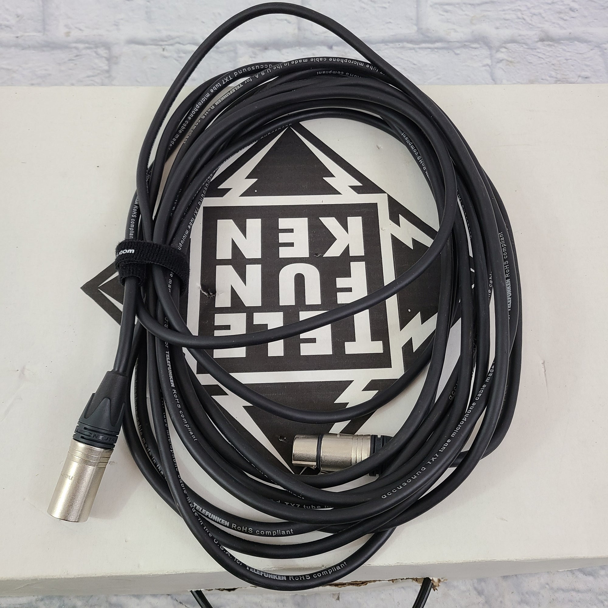 Telefunken AK-47 MKII Large Diaphragm Multi-Pattern Tube Condenser Microphone