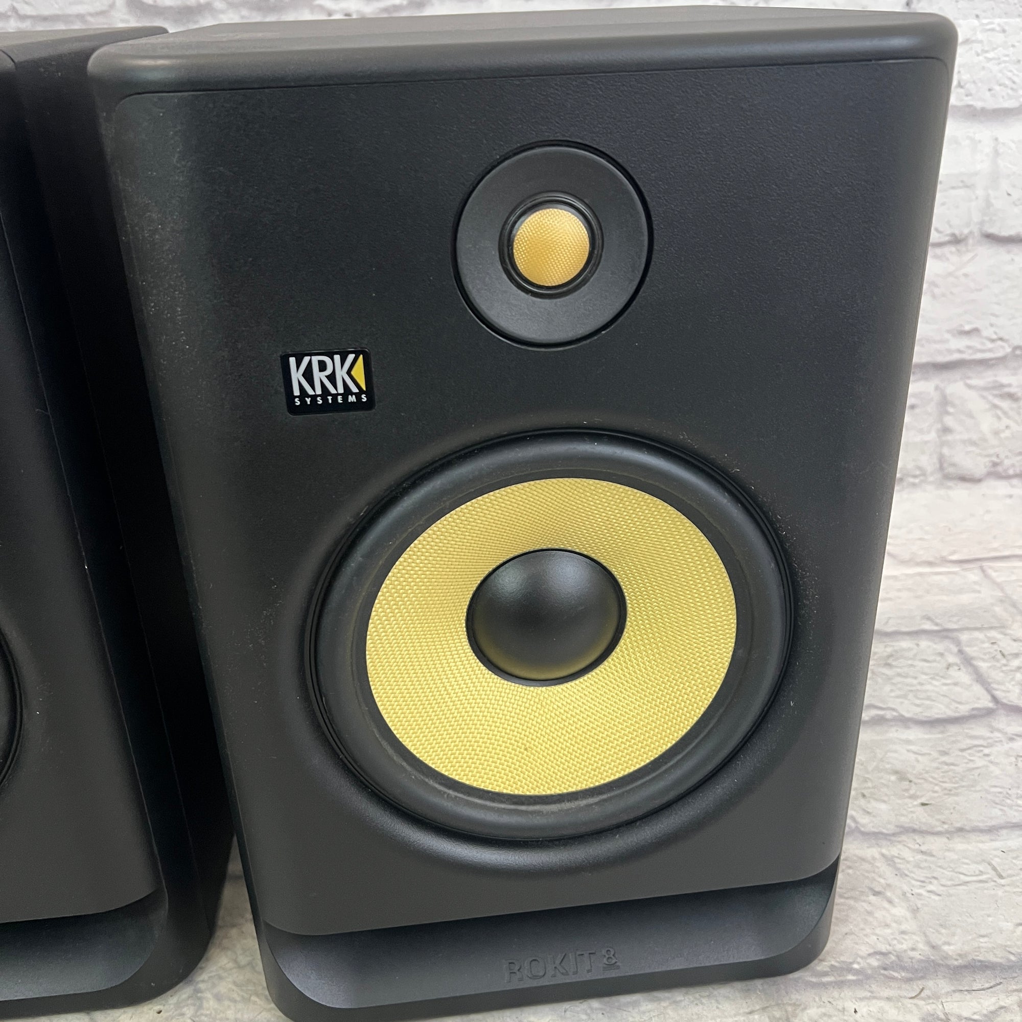 RP-8 Rokit G4 2-Way 8" Active Studio Monitors (Pair)