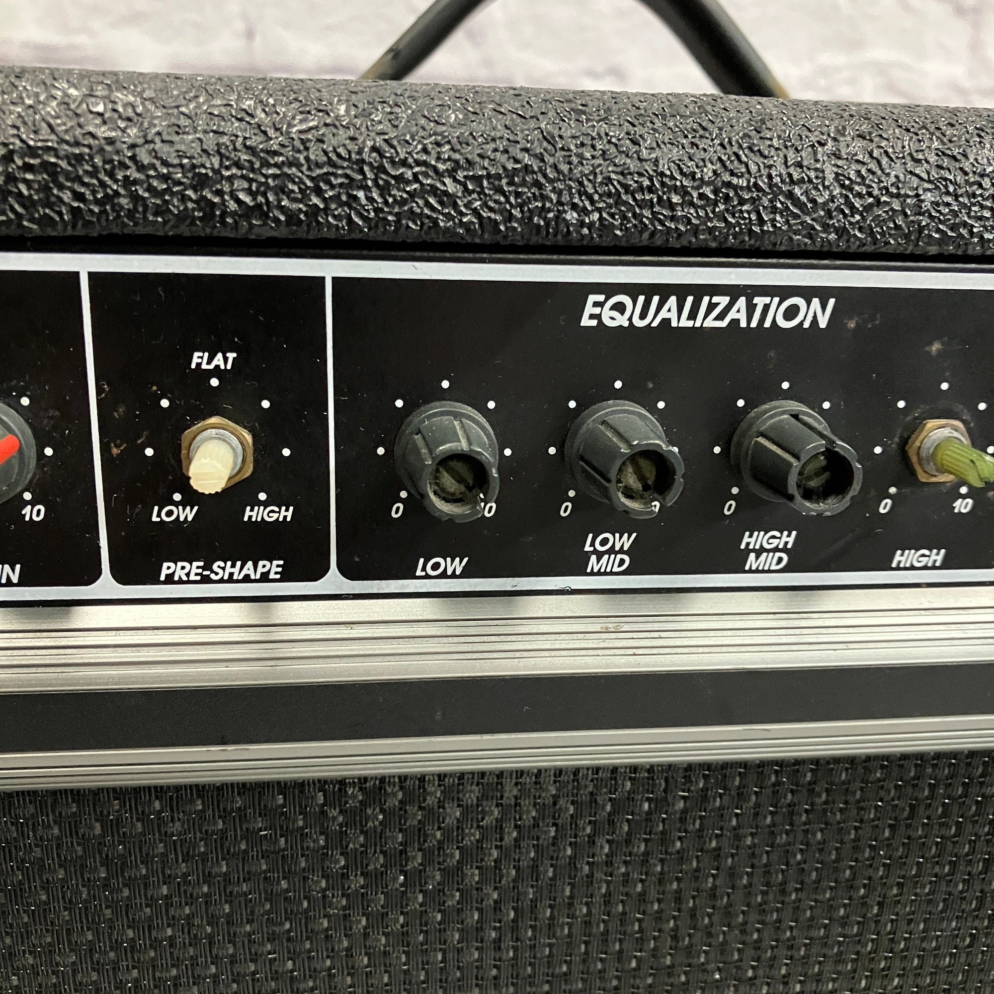 Crate B20 XL Bass Guitar Combo Amp - Evolution Music