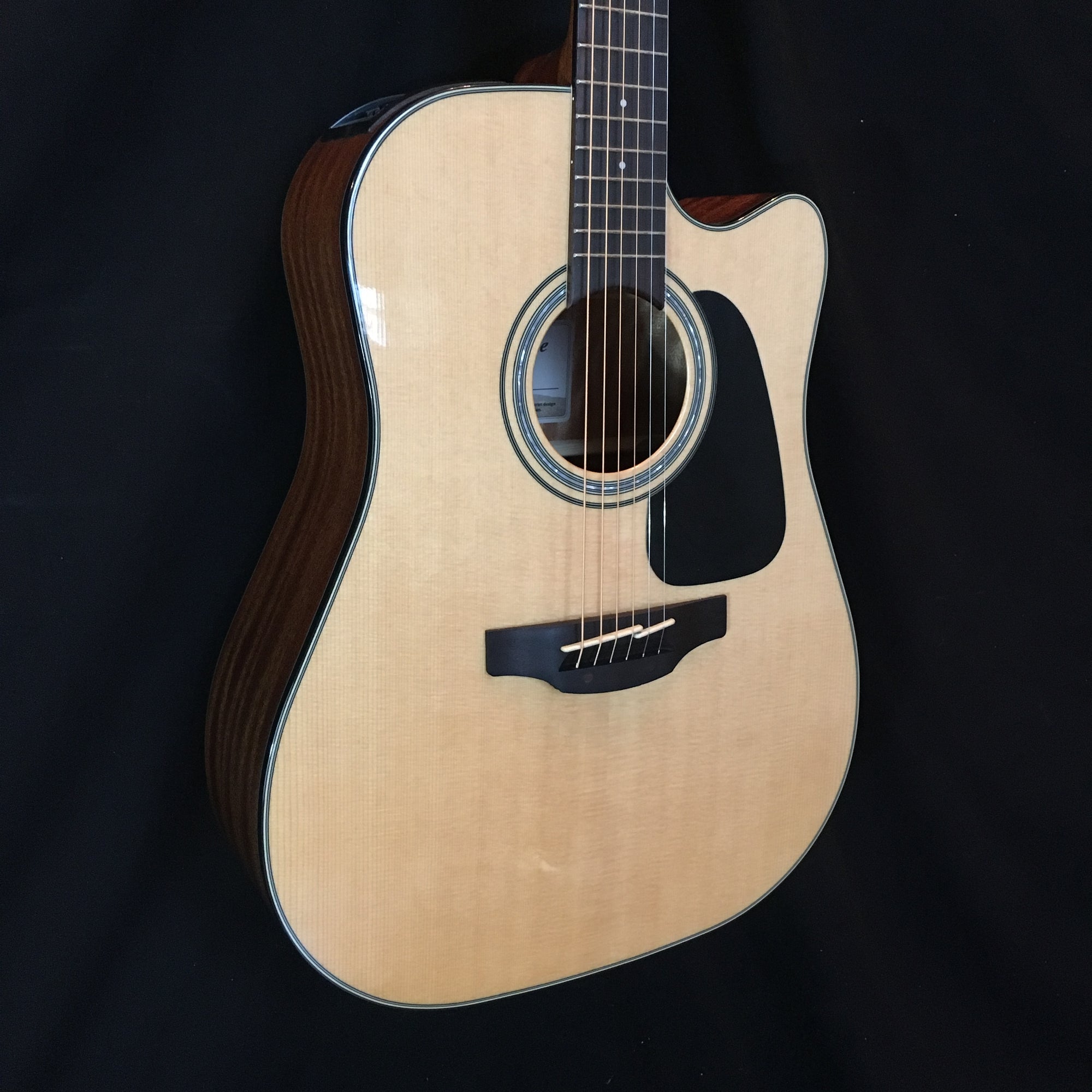 ** Takamine GD30CE NAT G30 Series Dreadnought Cutaway Acoustic/Electric Guitar