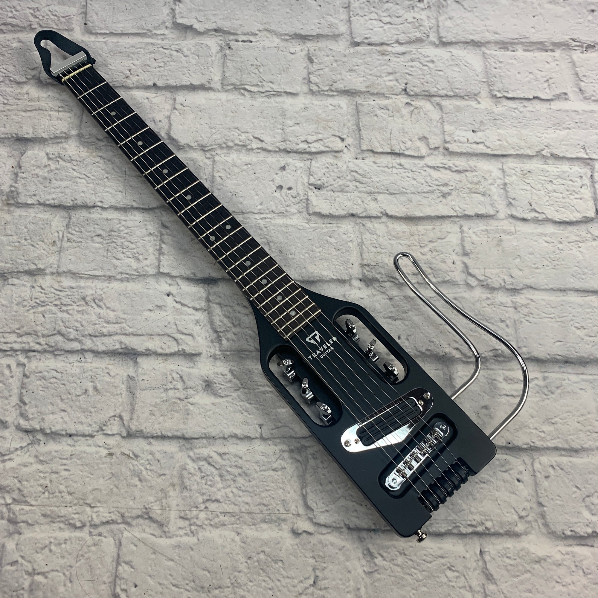 Traveler Ultralight Solid Body Guitar with Lap Rest