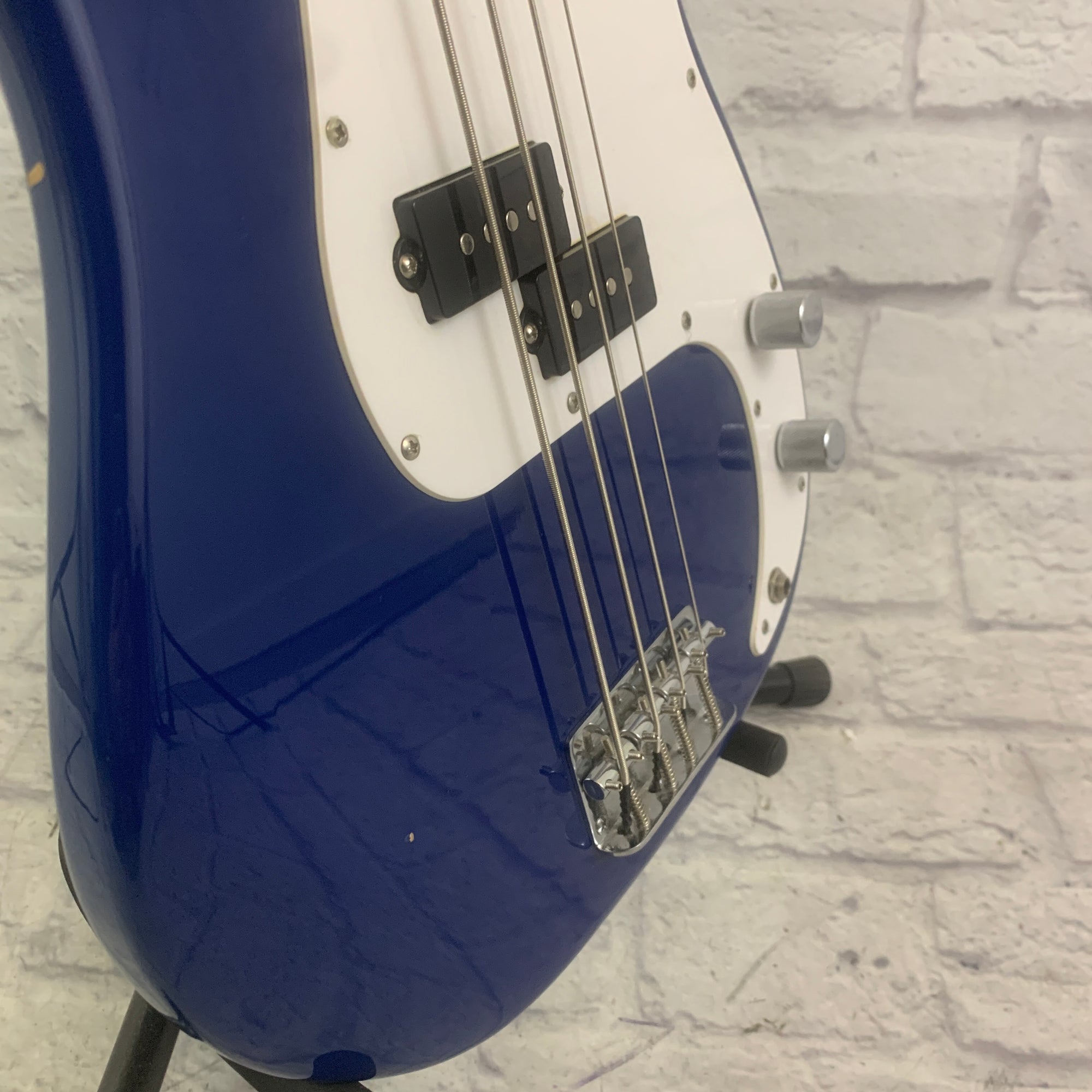 Squier Affinity Series P-bass 4 String Bass Guitar