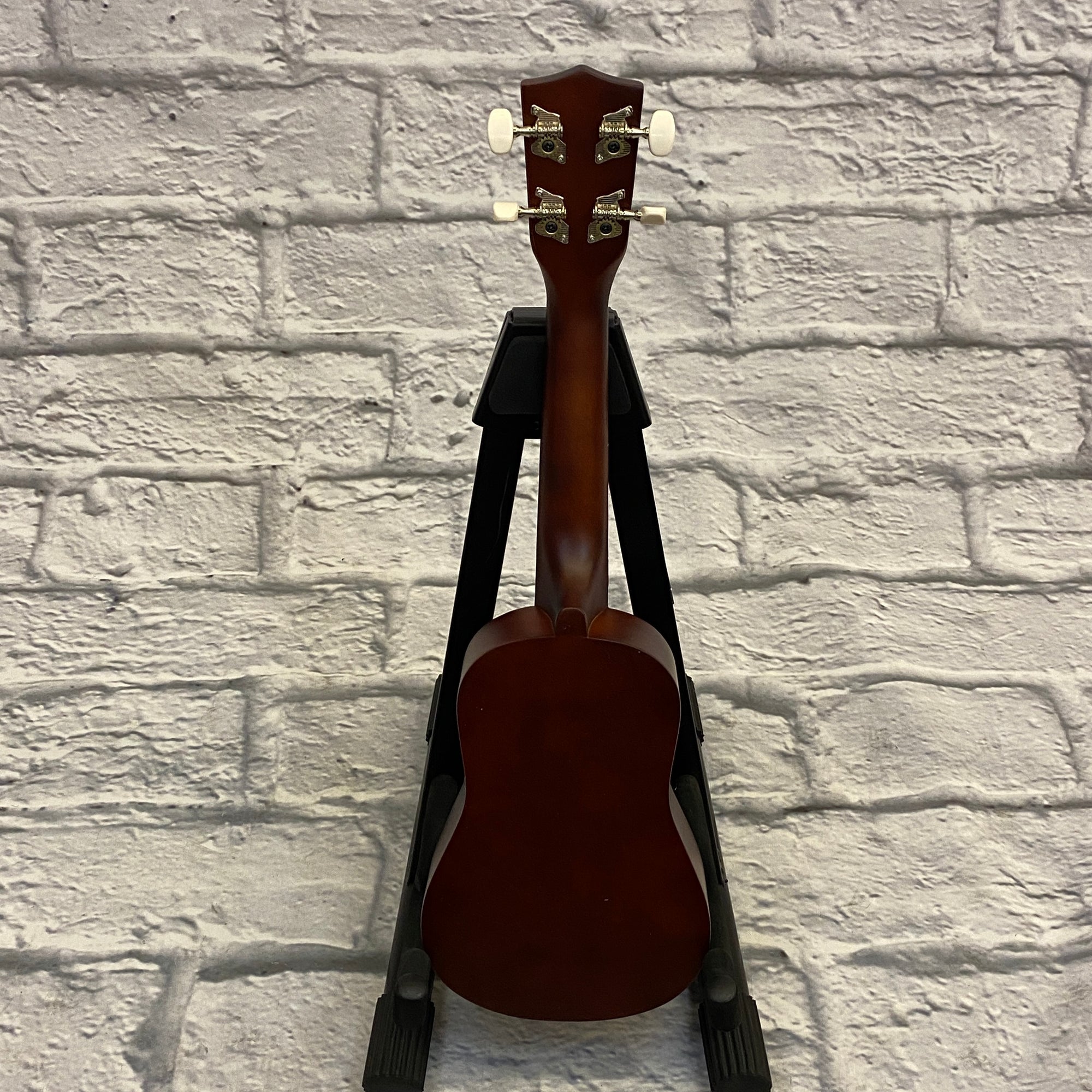 Crossroads CU-102BR Soprano Ukulele Brown