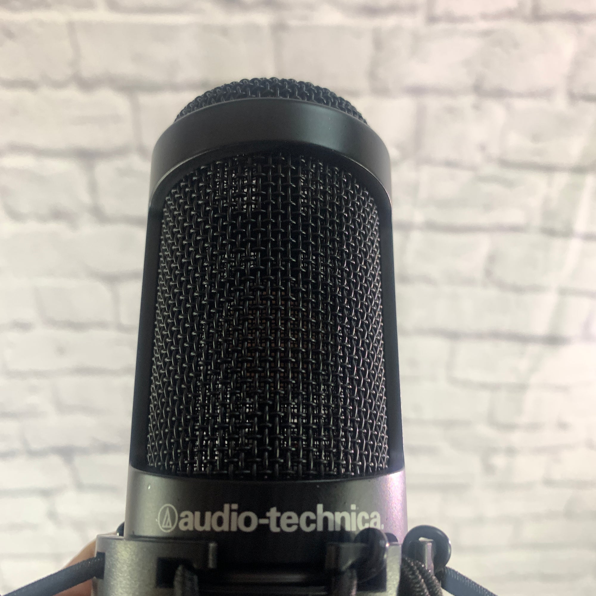 Audio Technica AT2035 Large Diaphram Condenser LDC Mic