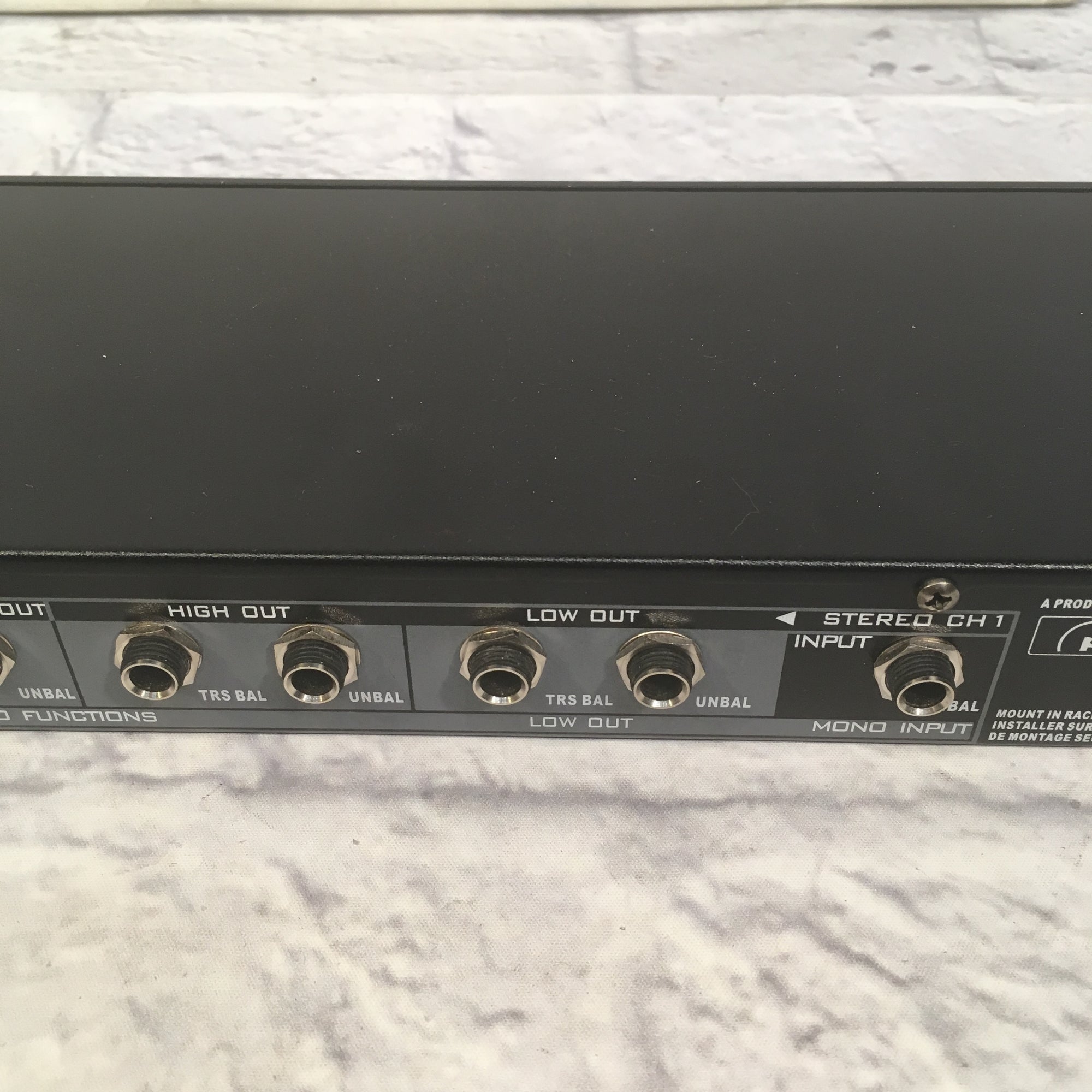 Peavey PV 23XO Precision 2/3 Way Crossover