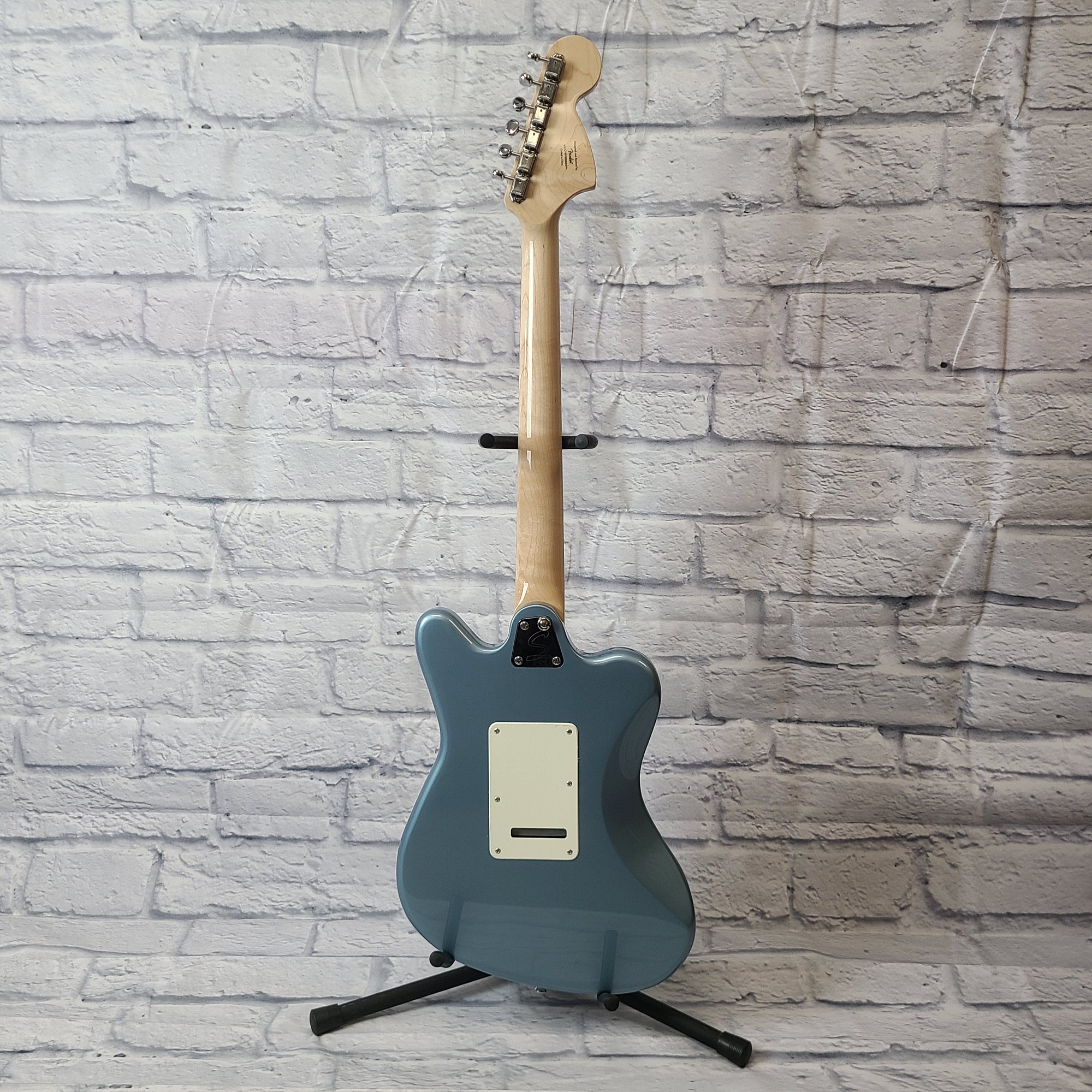 Squier Paranormal Super-Sonic Electric Guitar - Ice Blue Metallic