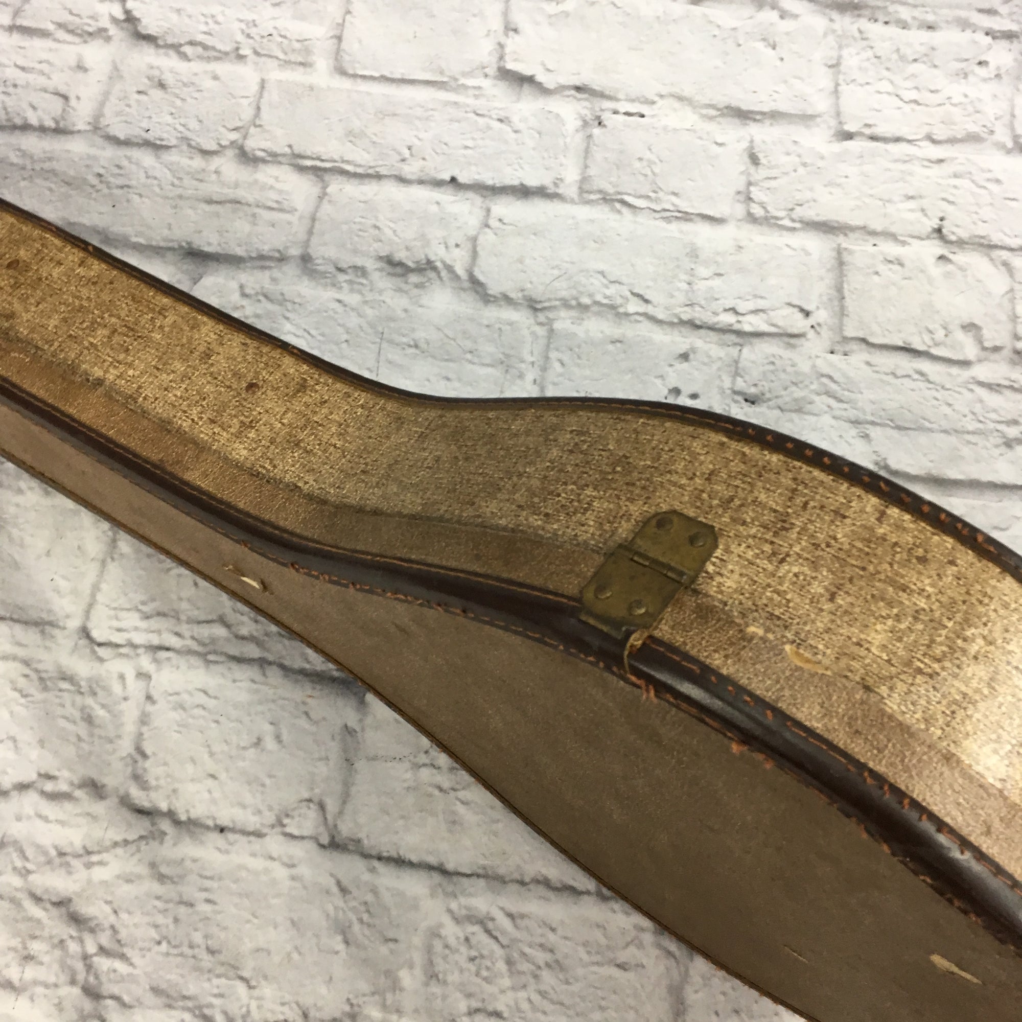 Unknown 34in x 12in Chipboard Banjo Case