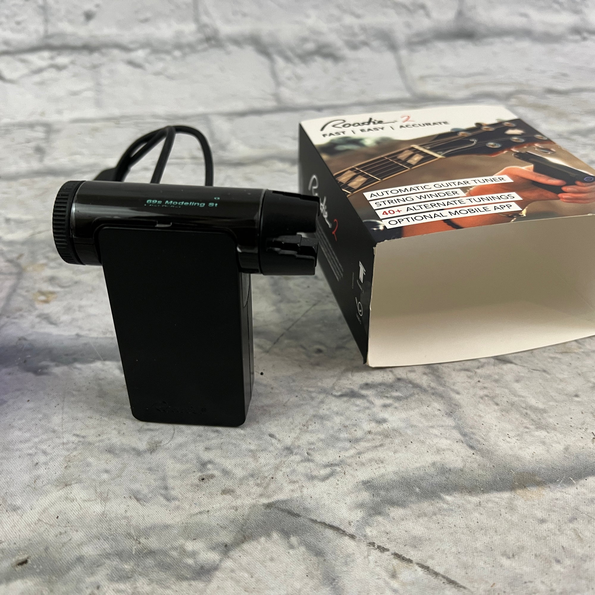 Roadie 2 Automatic Tuner / String Winder