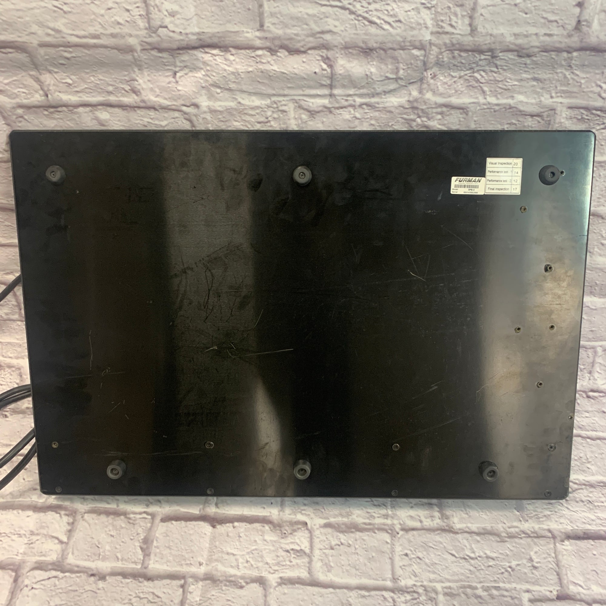 Furman SPB-8 Powered Pedalboard Board Only