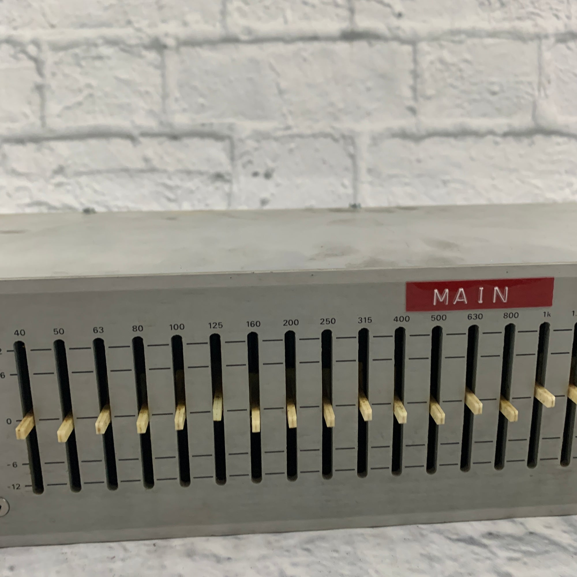 Urei EQ 537 31-Band Graphic Equalizer