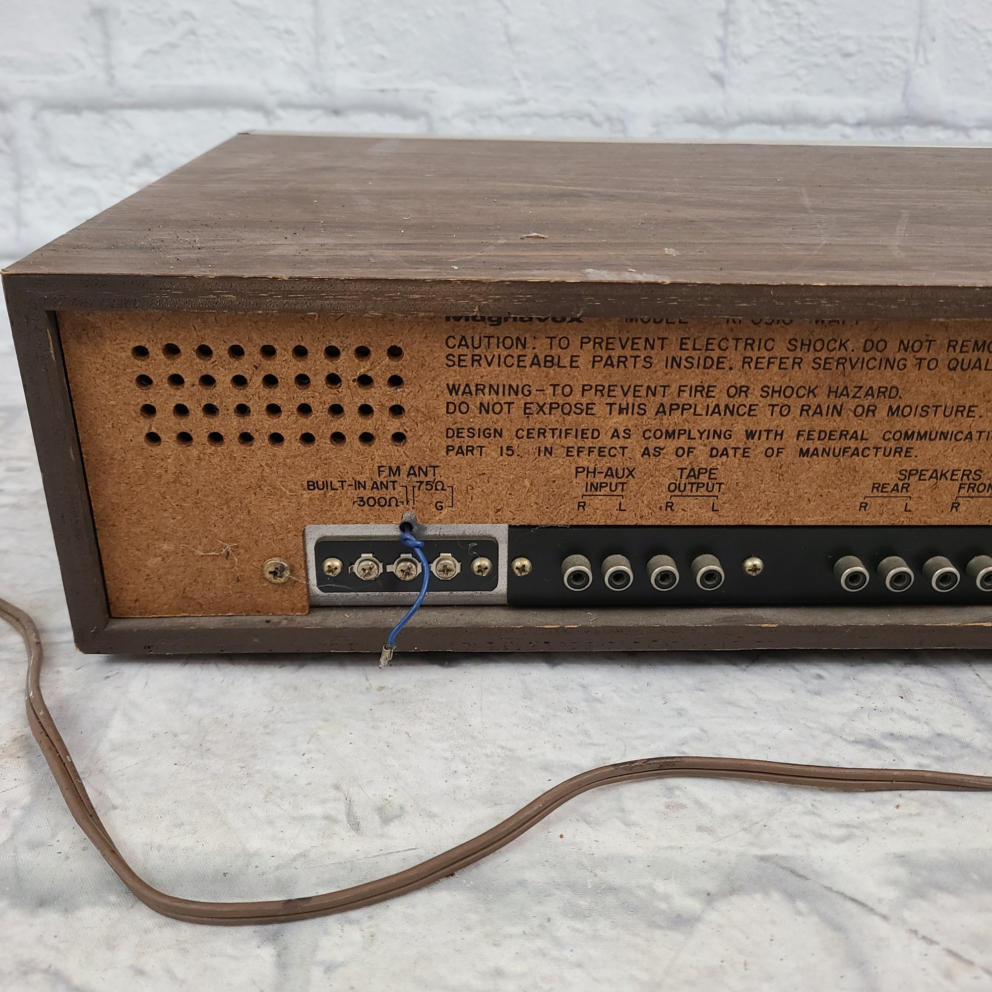Magnavox 8-Track AM/FM Cassette Player