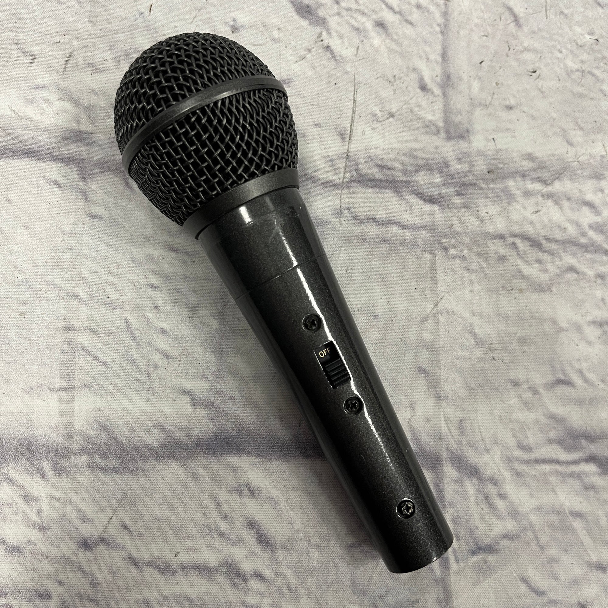 Unknown Dynamic Vocal Microphone
