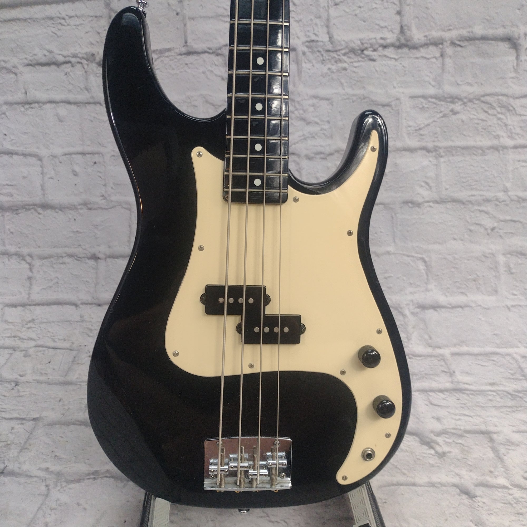Peavey Fury USA 4 String Bass