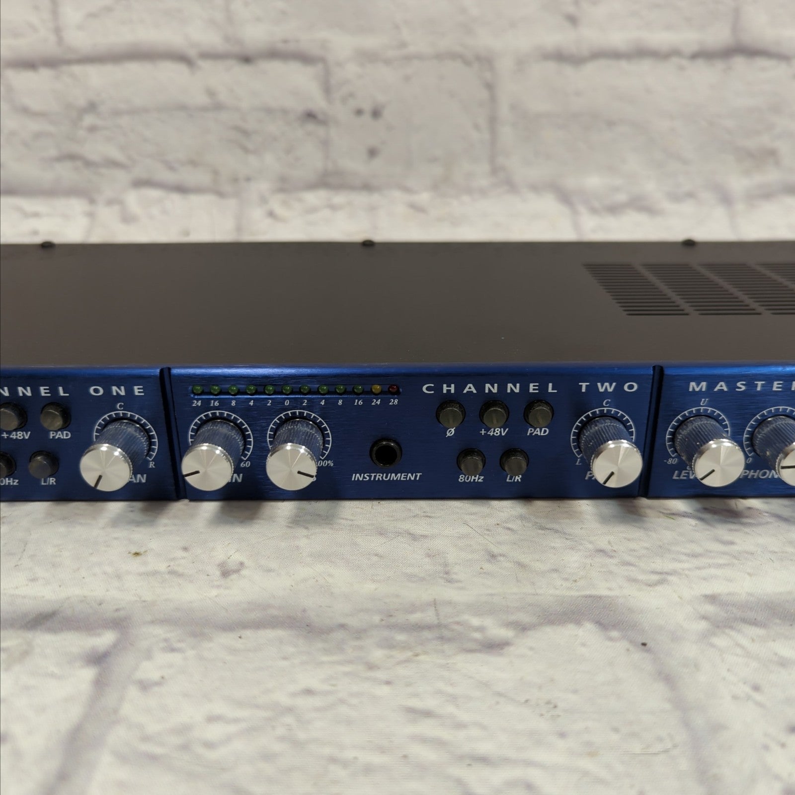 Presonus MP20 2Channel Microphone Preamp Evolution Music