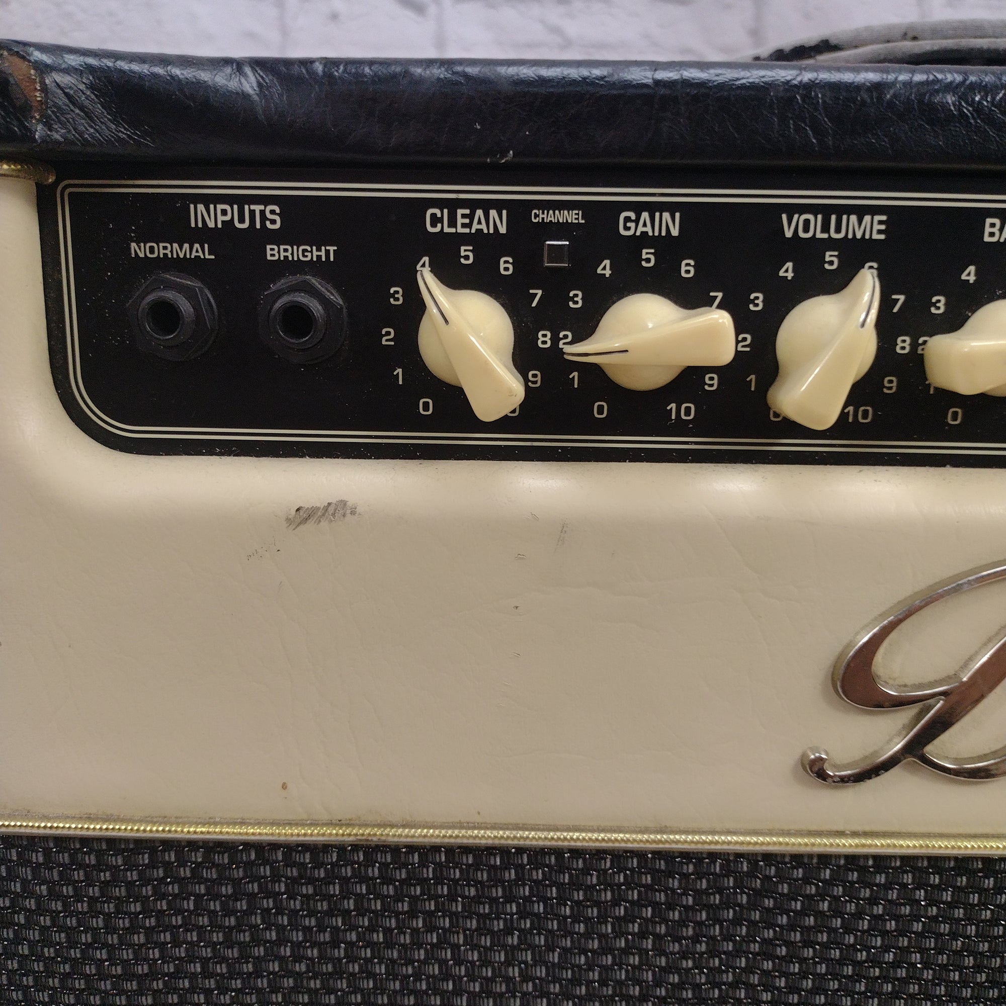 Bugera V22 22-Watt Tube Combo Amp
