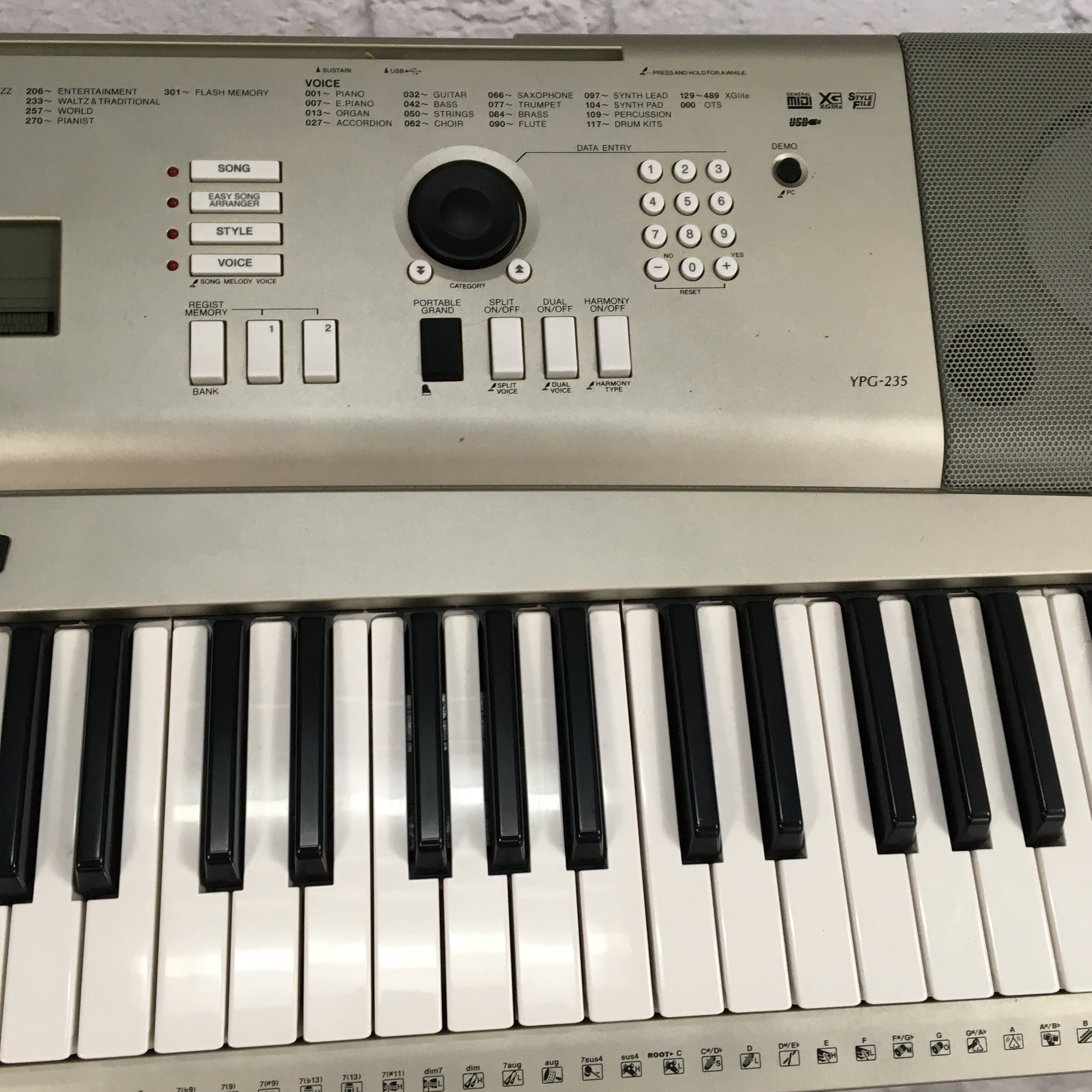 Yamahas YPG-235 76 Key Portable Grand Keyboard