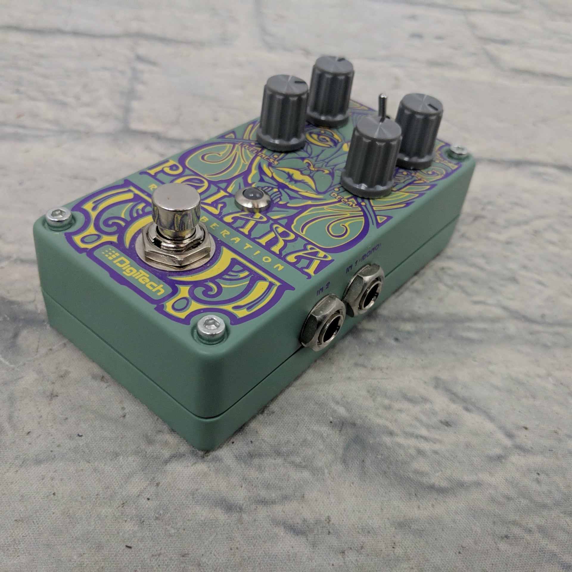 Digitech Polera