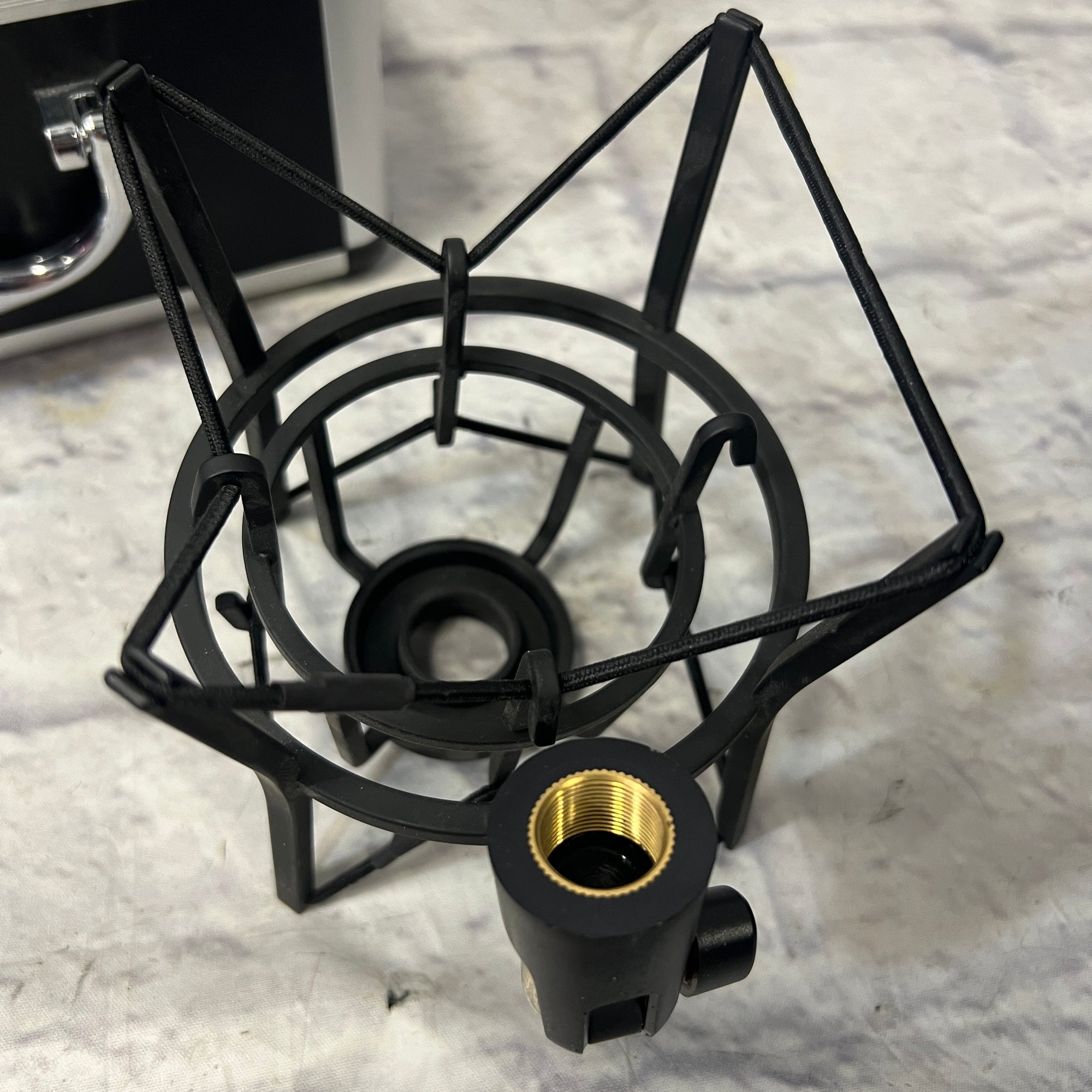 AKG P220 Condenser Microphone with Shock Mount and Case