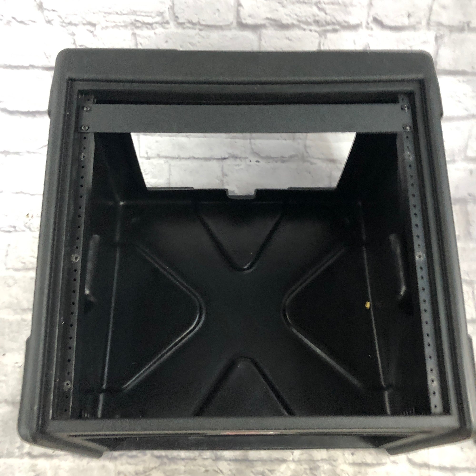 SKB 4U Rack Case with Slanted Top For Mixer - Evolution Music