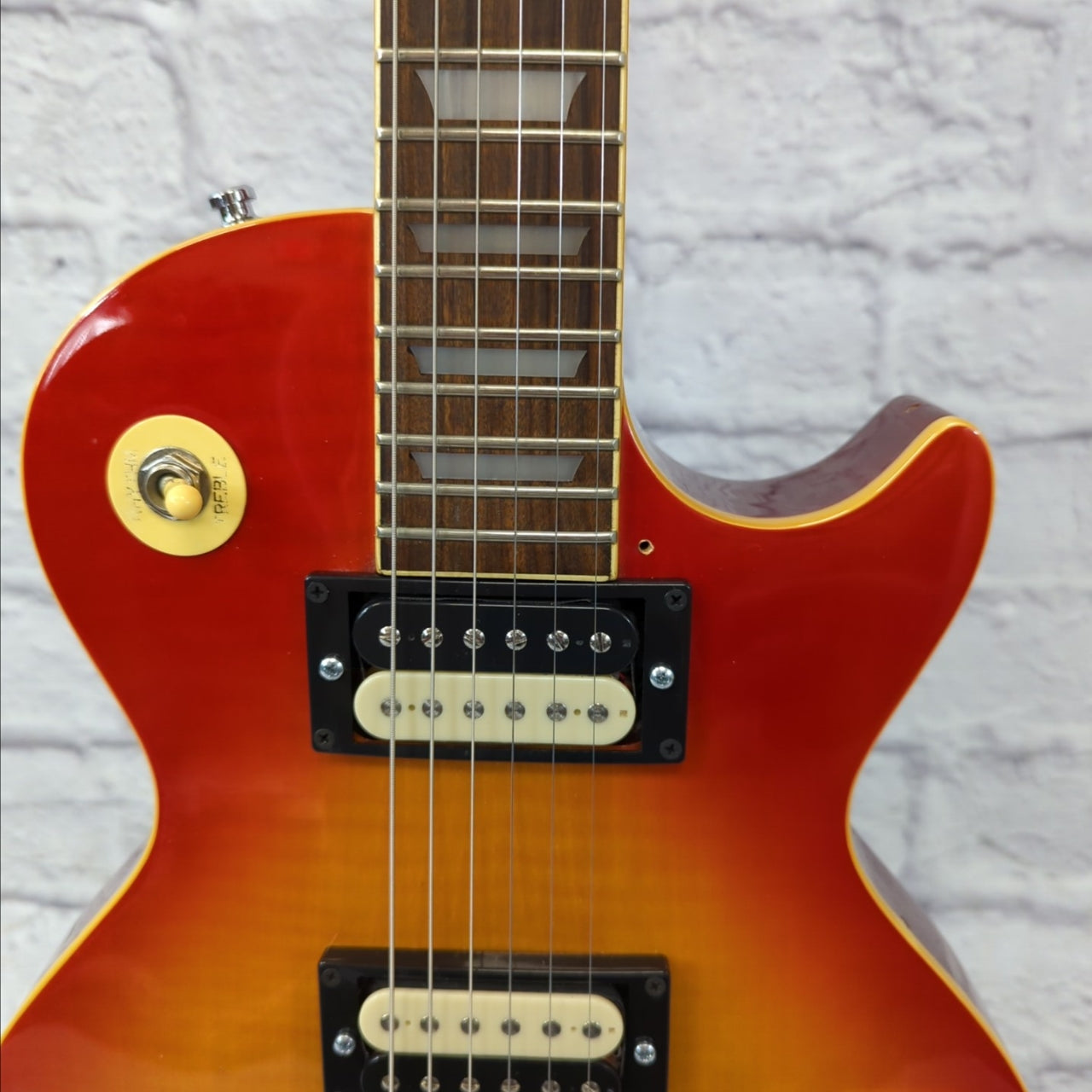 Burny Super Grade Les Paul Cherry Sunburst - Evolution Music