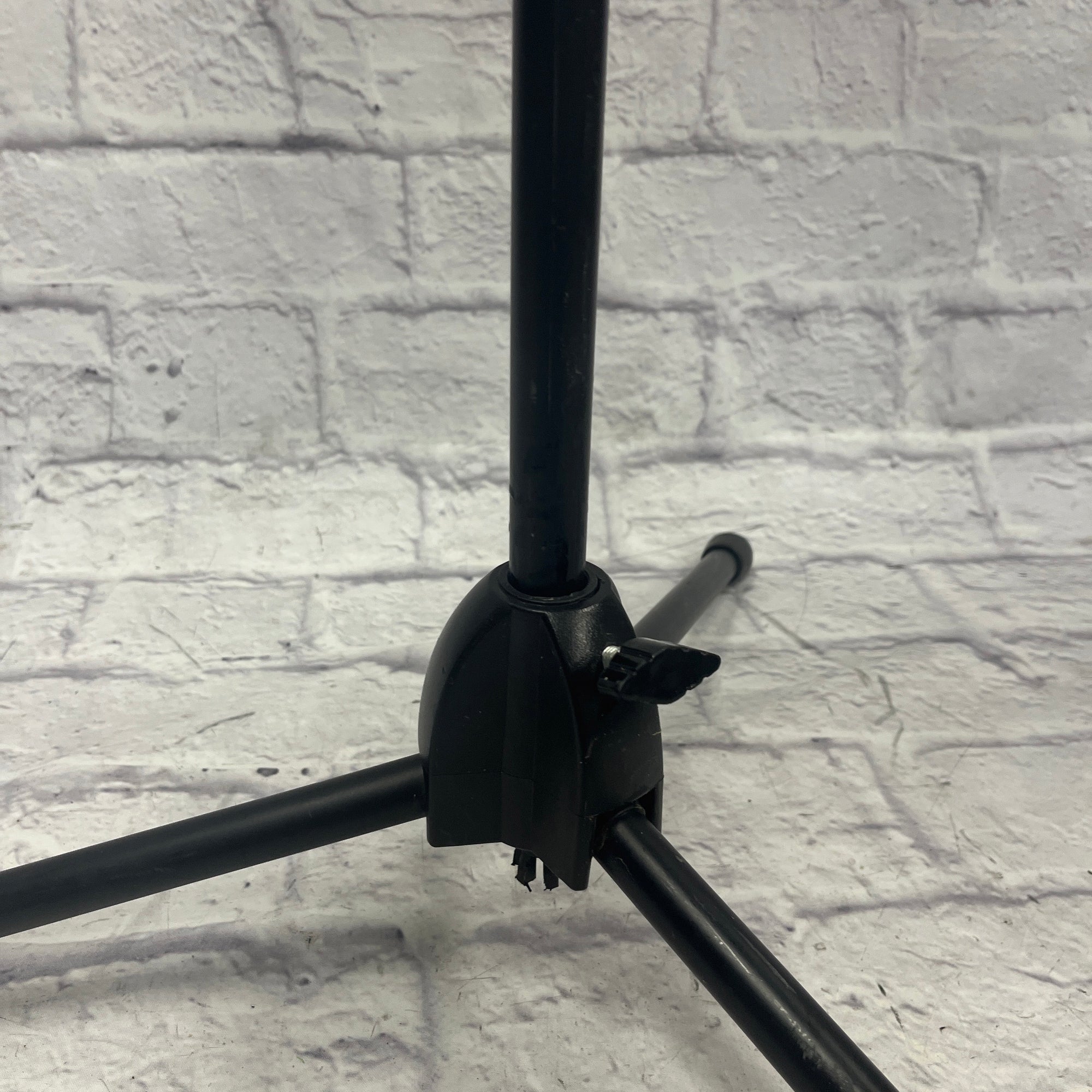 Unknown Music Stand
