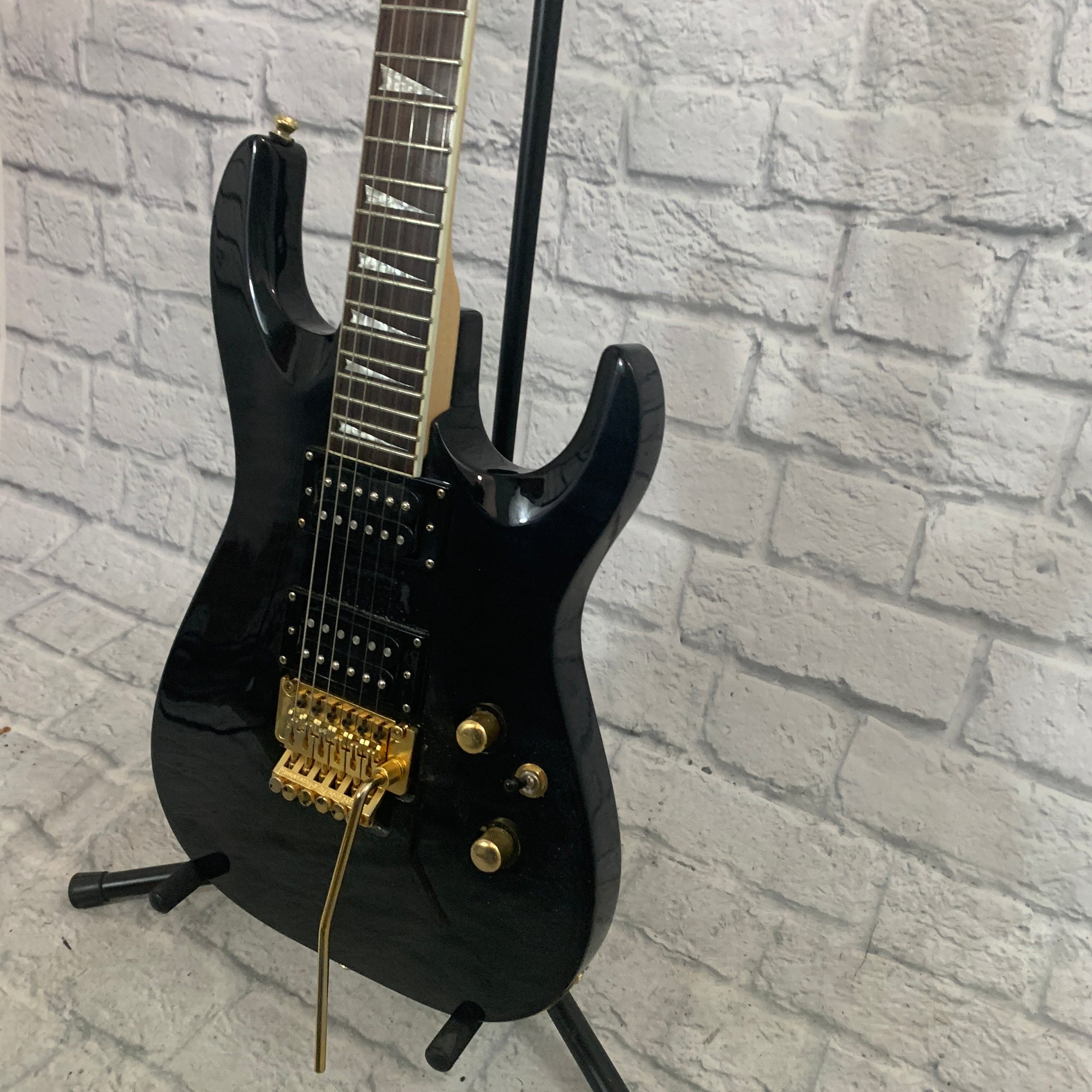 Johnson Catalyst Trans Black Quilted Maple Top Electric Guitar