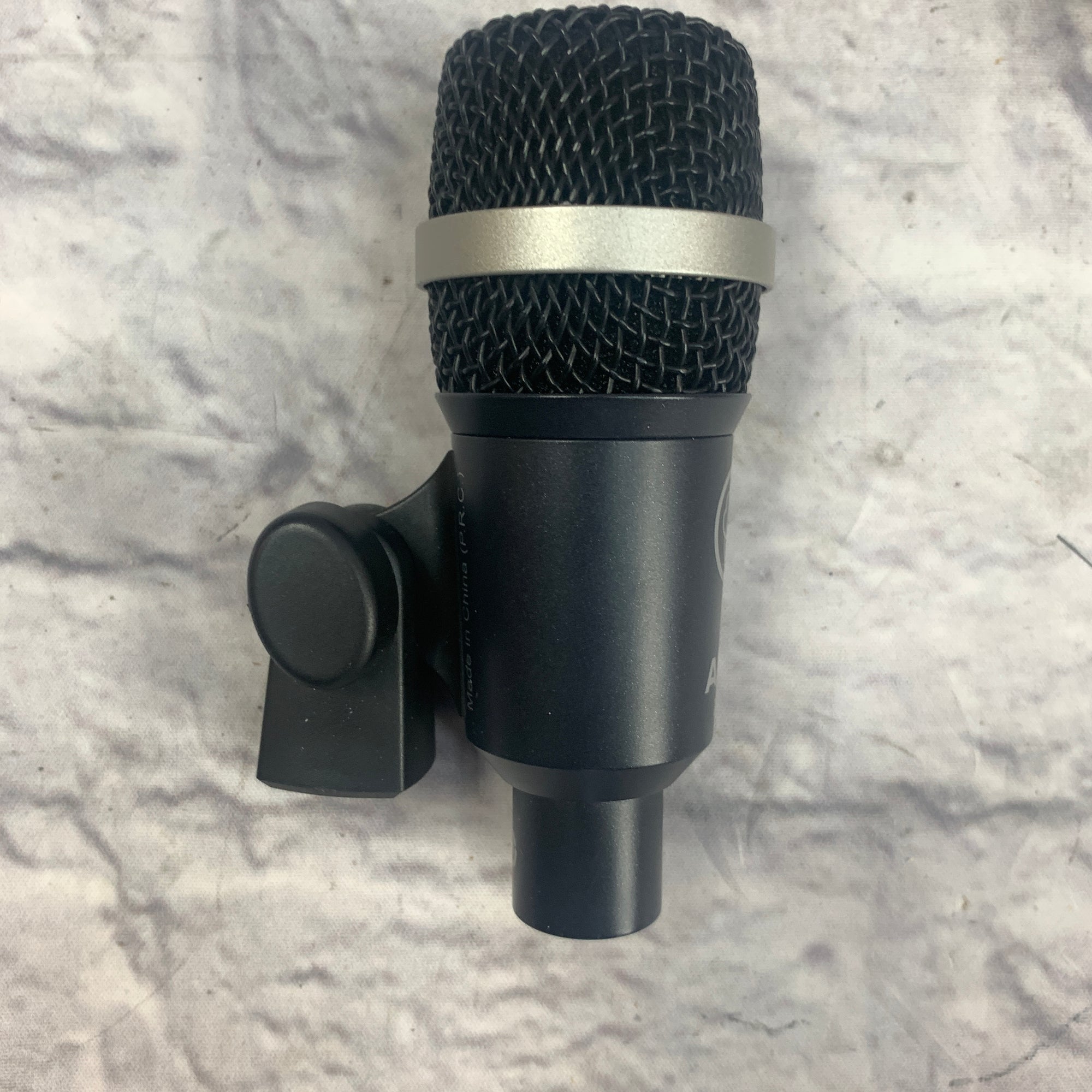 AKG D40 Dynamic Instrument Microphone - Evolution Music