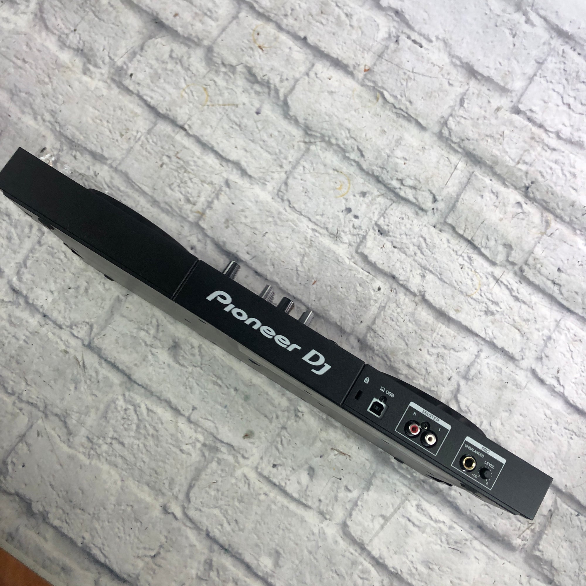 Pioneer  DDJ-400 rekordbox DJ Controller