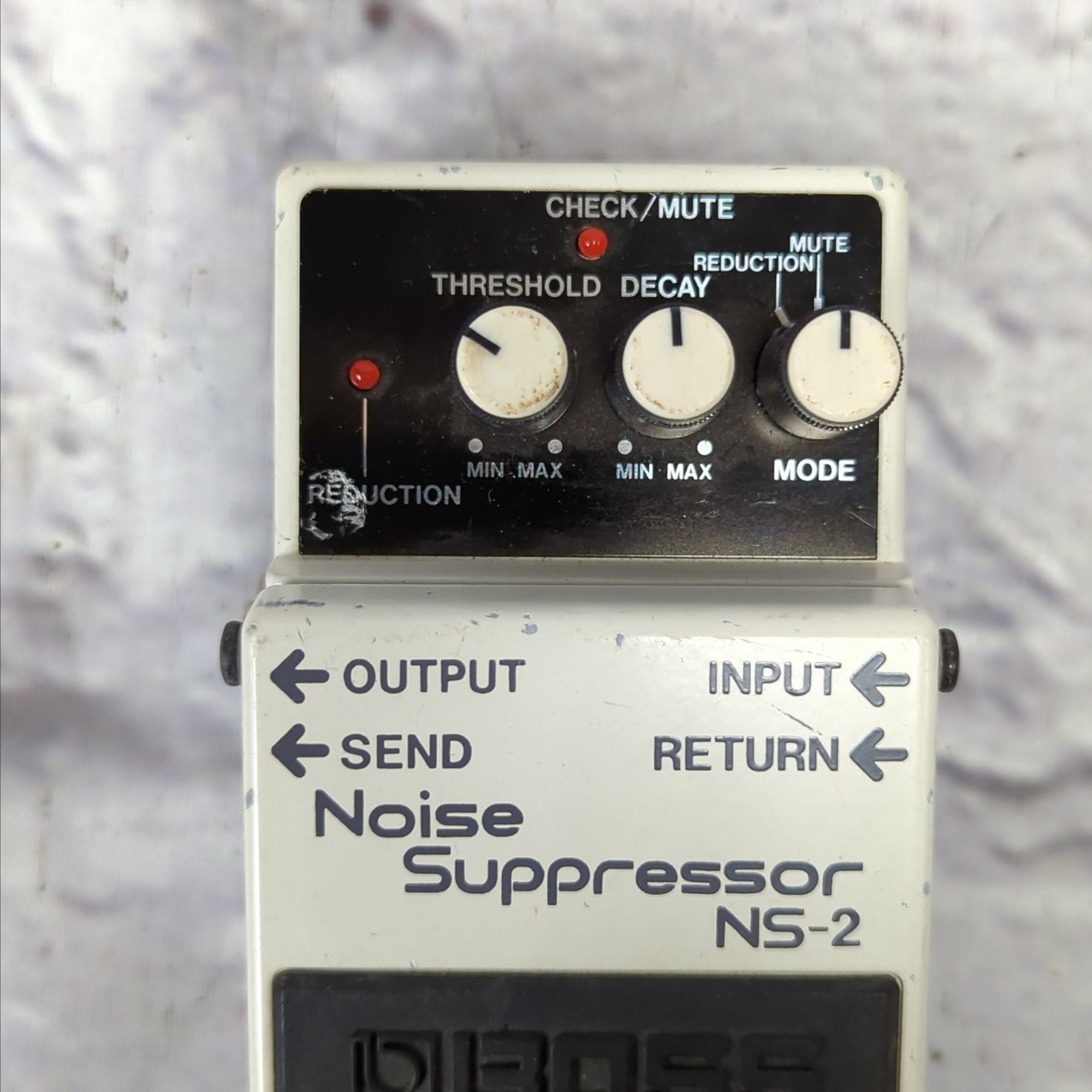 【中古品】BOSS Noise Suppressor NS-2 Amazon.com: BOSS NS-2 Noise Suppressor Guitar Pedal