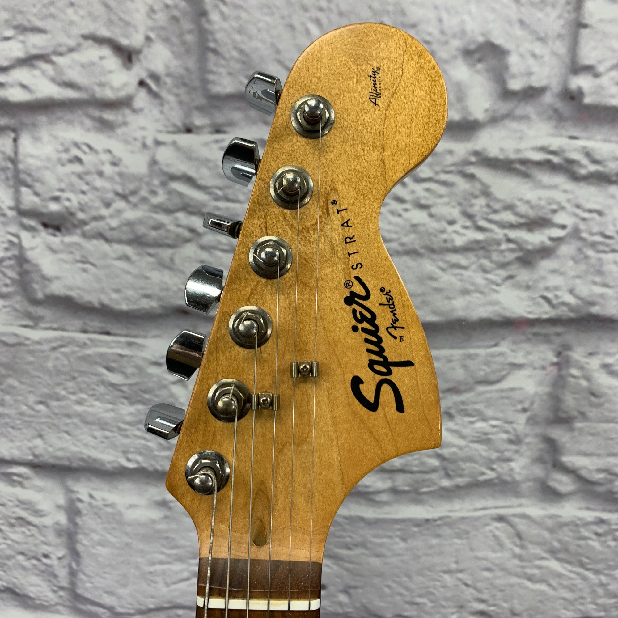 Squier Affinity HSS Stratocaster Candy Red