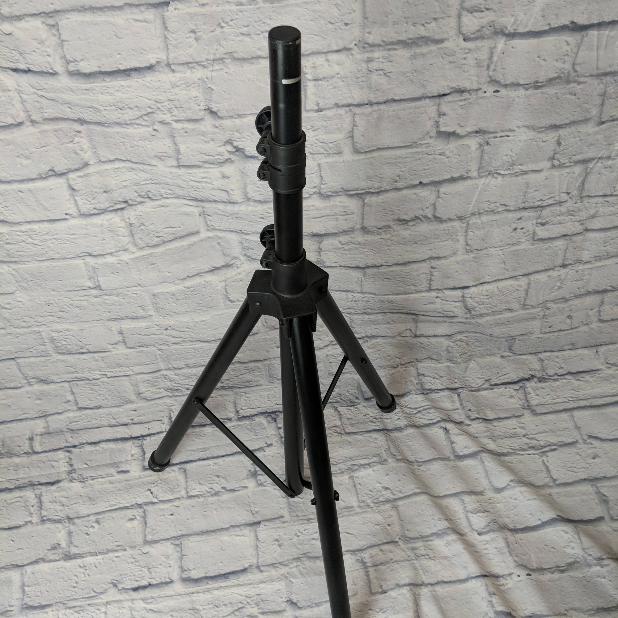 On Stage Stands SS7761B tripod Speaker stand