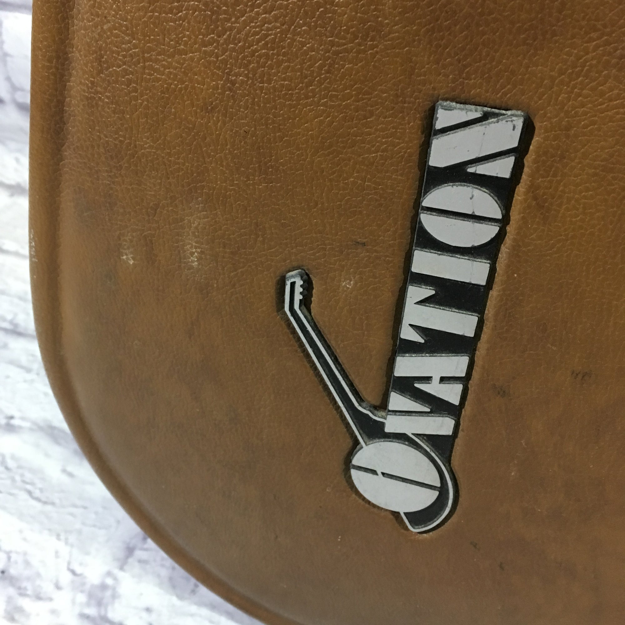Ovation Deep Bowl Hardshell Case no handle