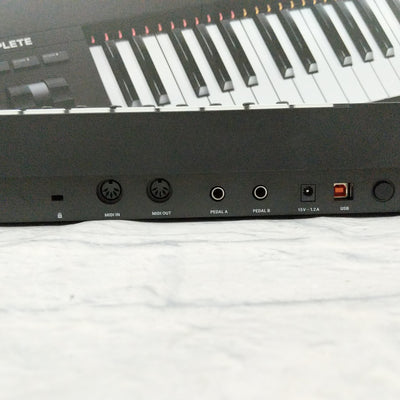 Native Instruments Komplete Kontrol S49 Smart Keyboard