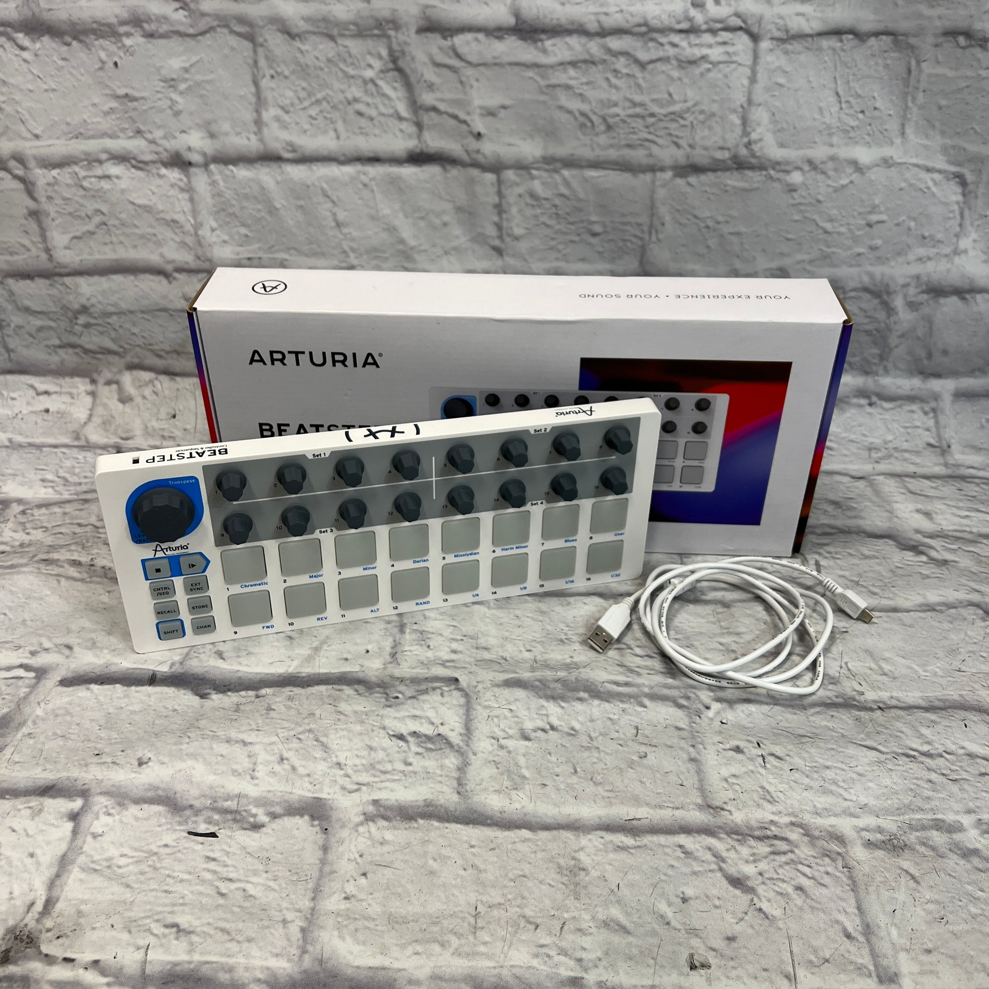 Arturia BeatStep Midi Controller