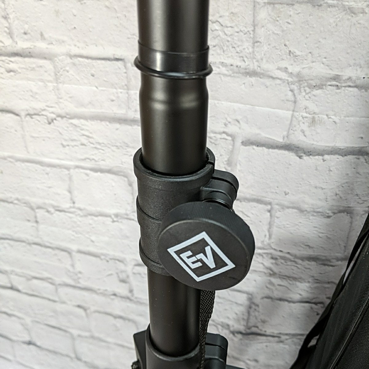 Electro-Voice Speaker Stand Pair with Carrying Bag