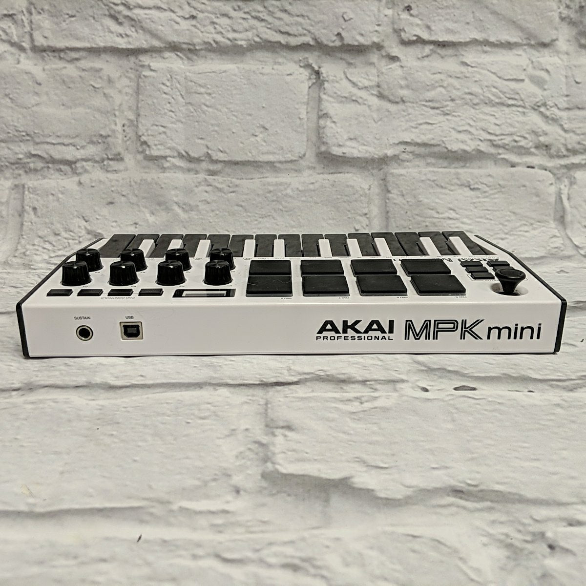 Akai MPK Mini Special Edition 2020 MkIII with Box and USB
