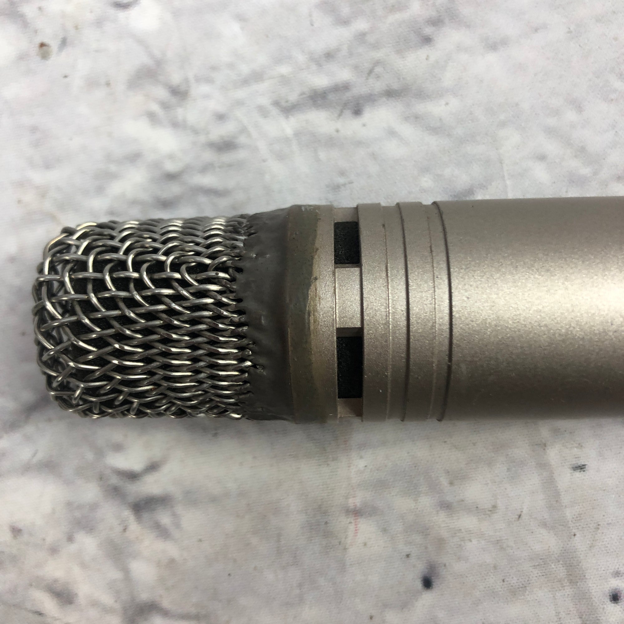 AKG C1000S Condenser Microphone