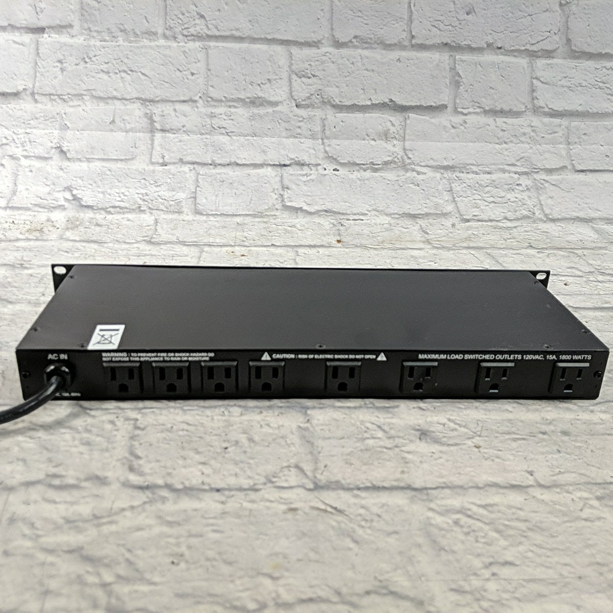 ART PowerBase PB 4x4 Power Distribution System Power Conditioner