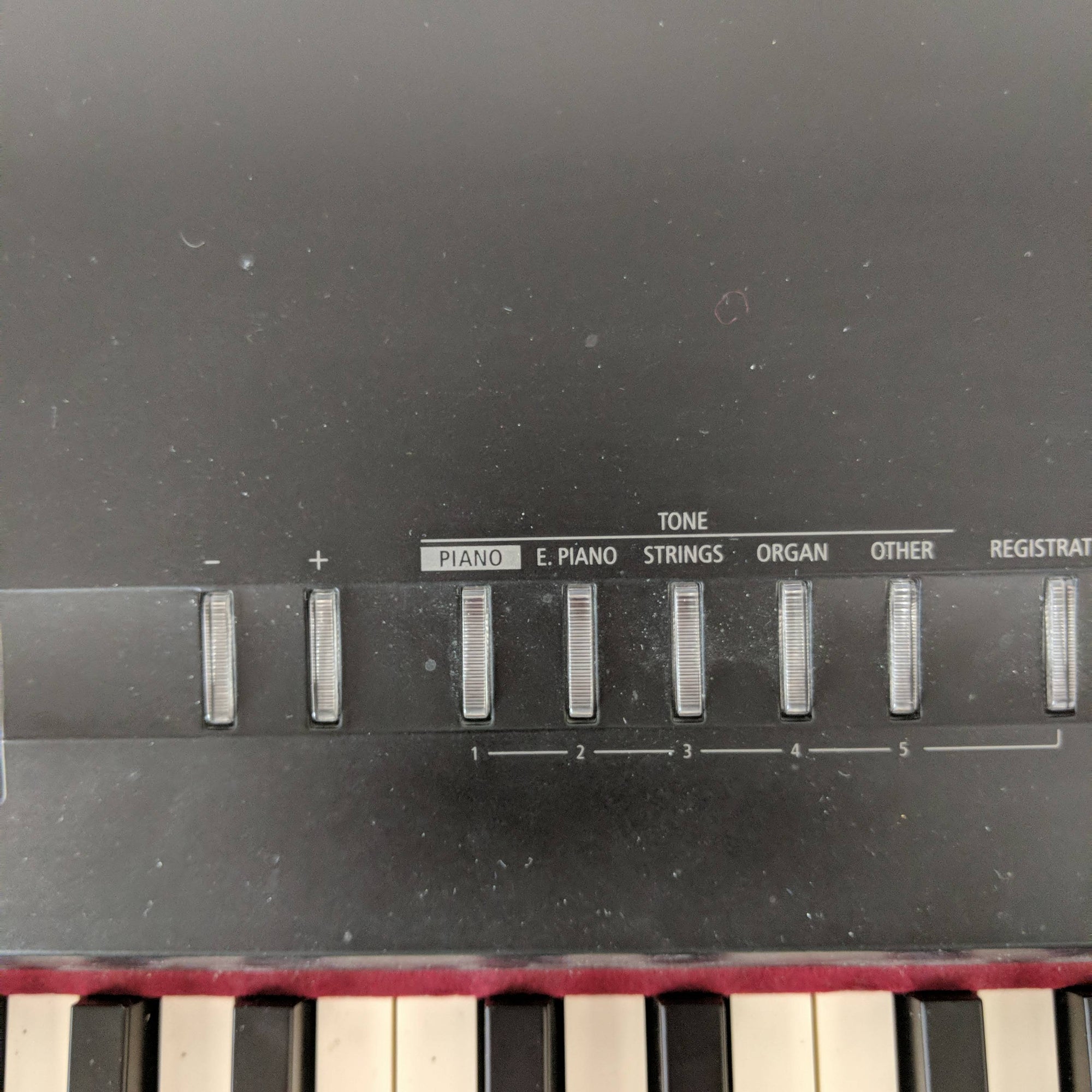 Roland FP80 Electric Piano with gator case
