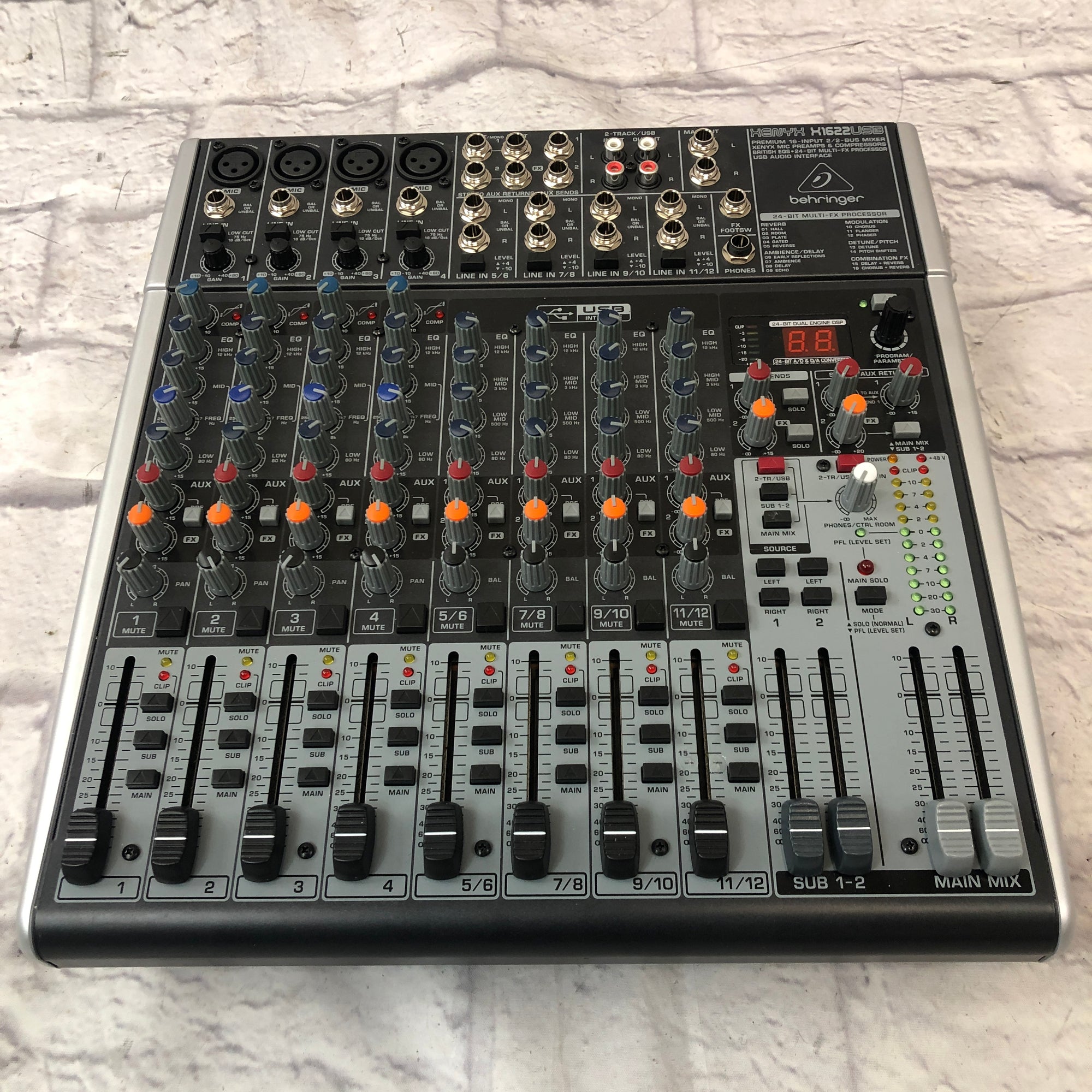 Behringer Xenyx X1622USB 16 Channel USB Mixer