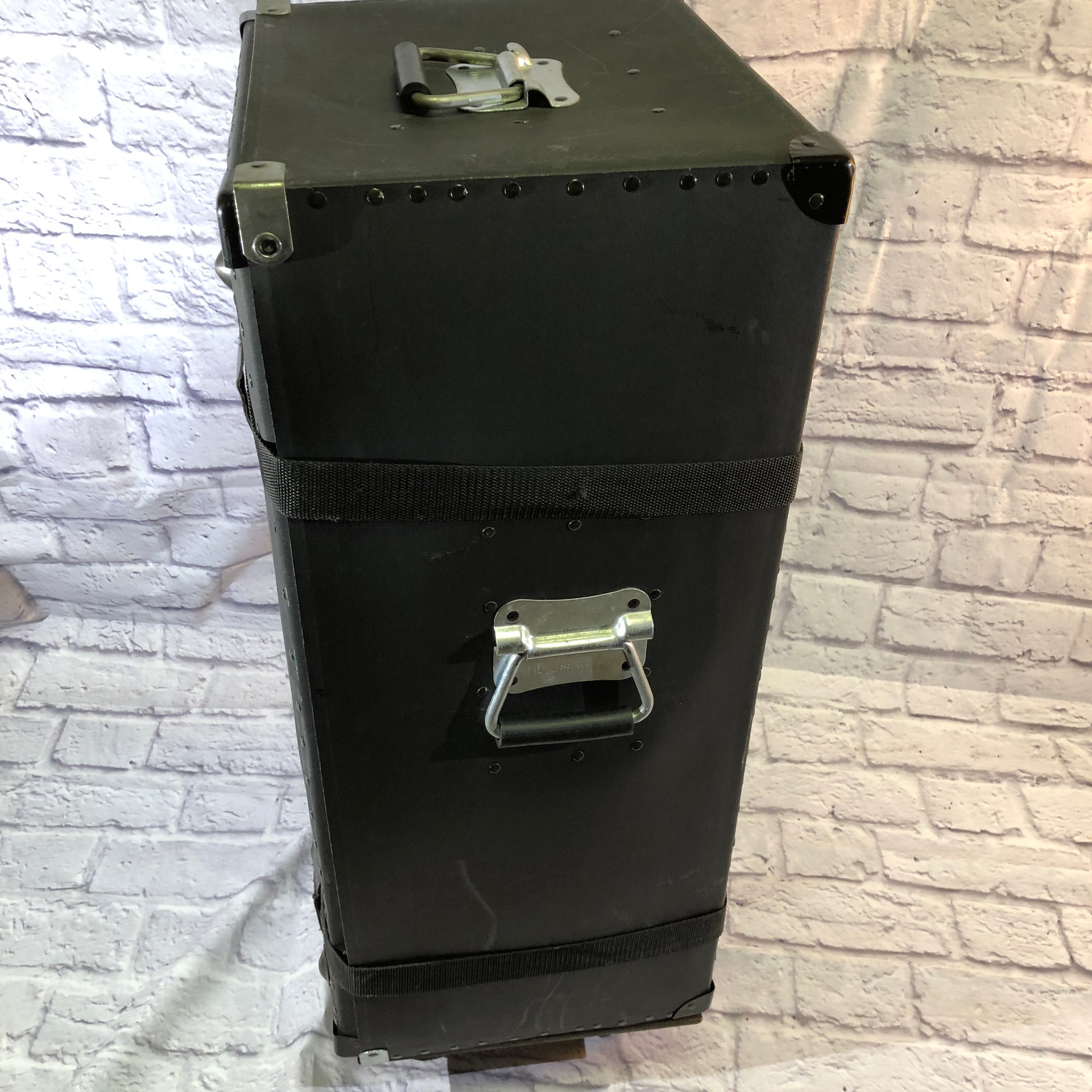 Humes & Berg Fibre Hardware Case