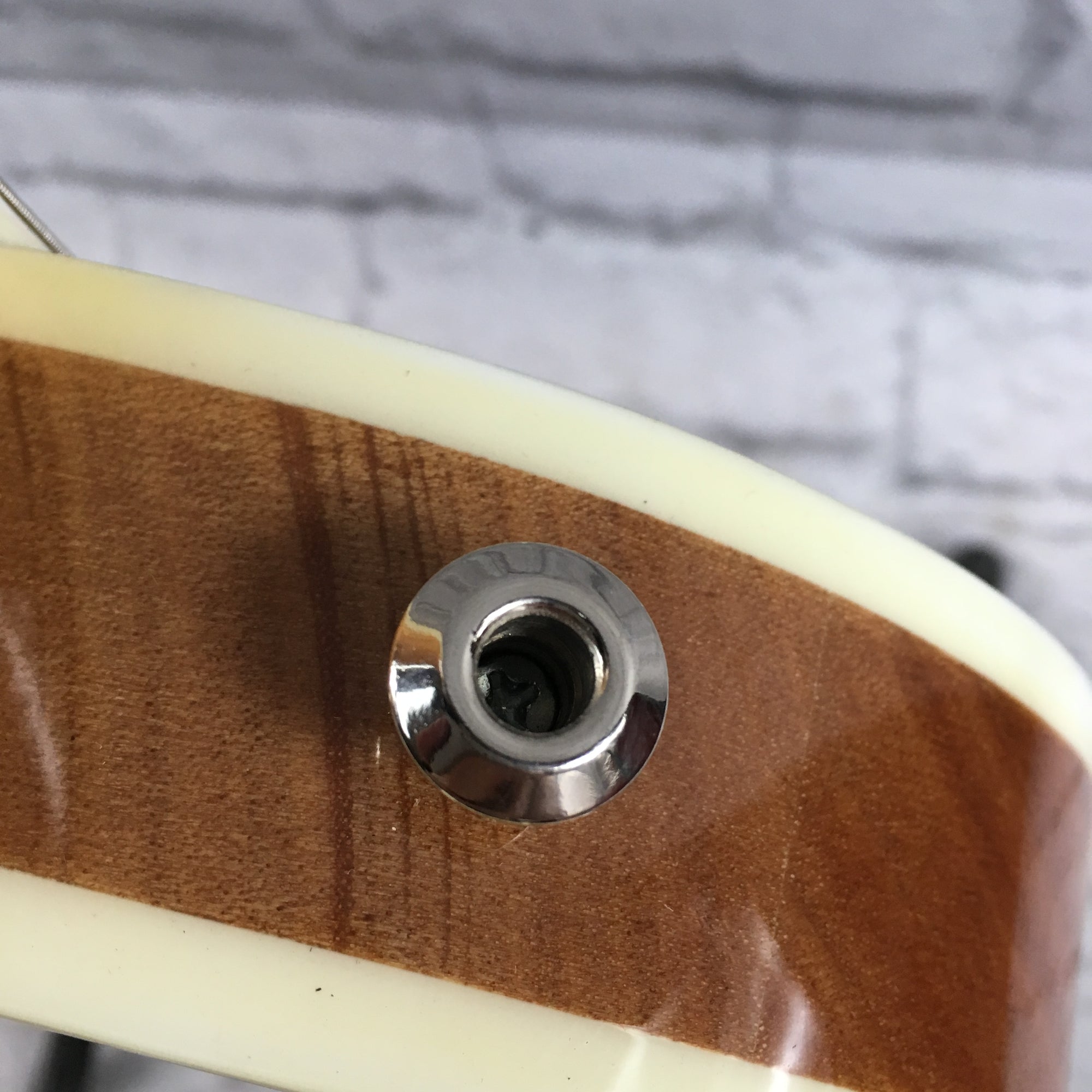 Unknown Les Paul-Style Electric Guitar