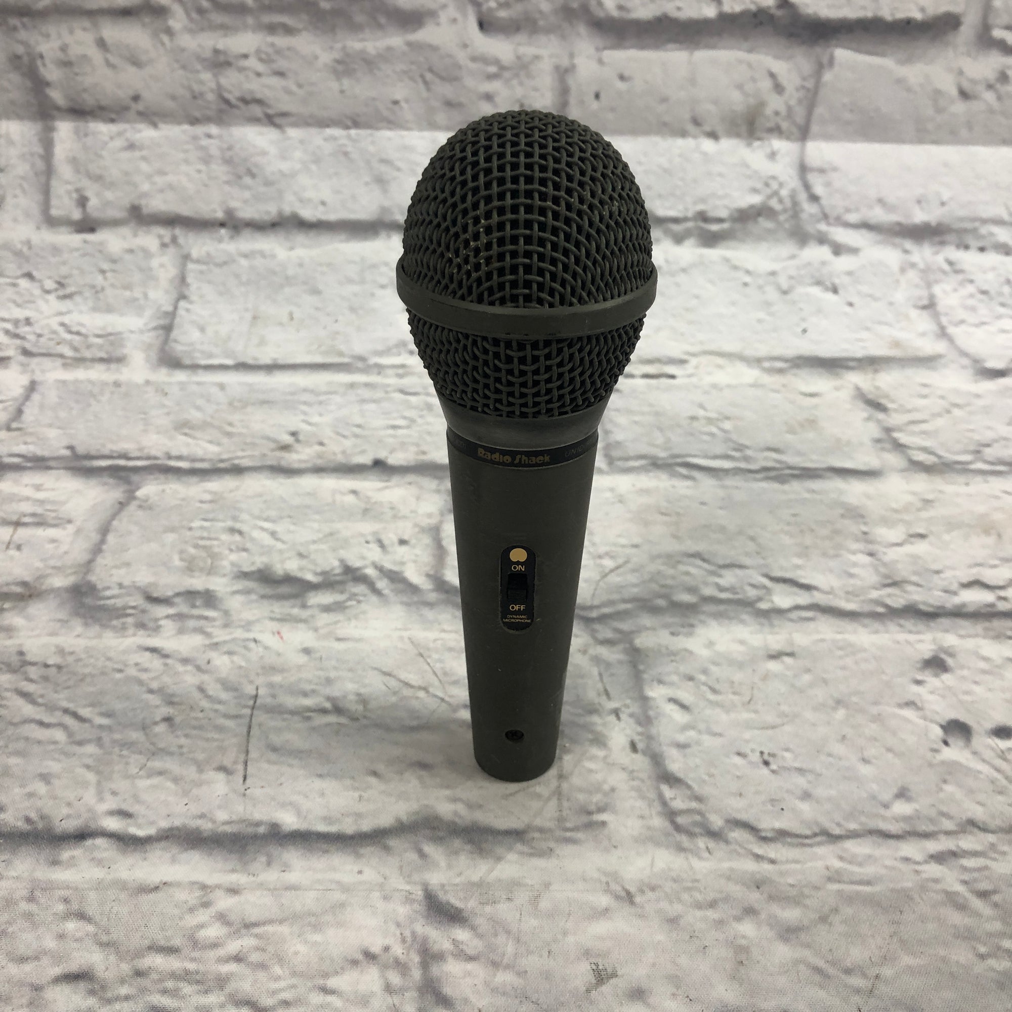 Radio Shack 33-3001 Dynamic Vocal Microphone BROKEN