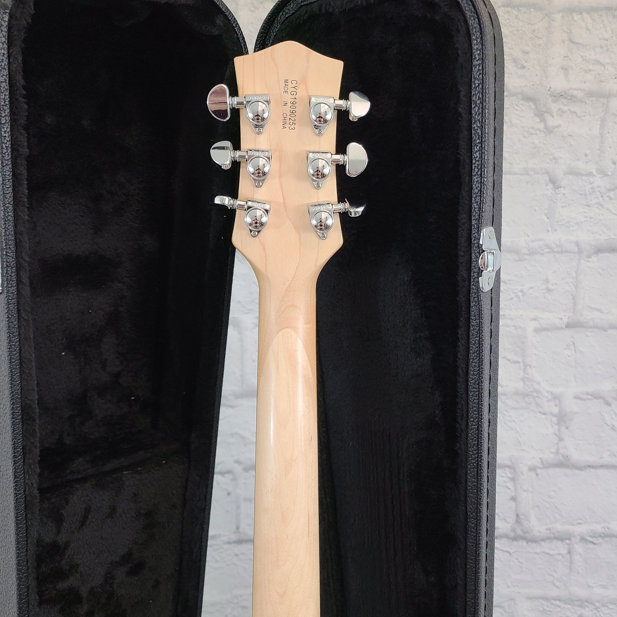 Gretsch G5260 Electromatic Baritone Electric Guitar w/ Bigsby, Hardshell Case - Black Sparkle